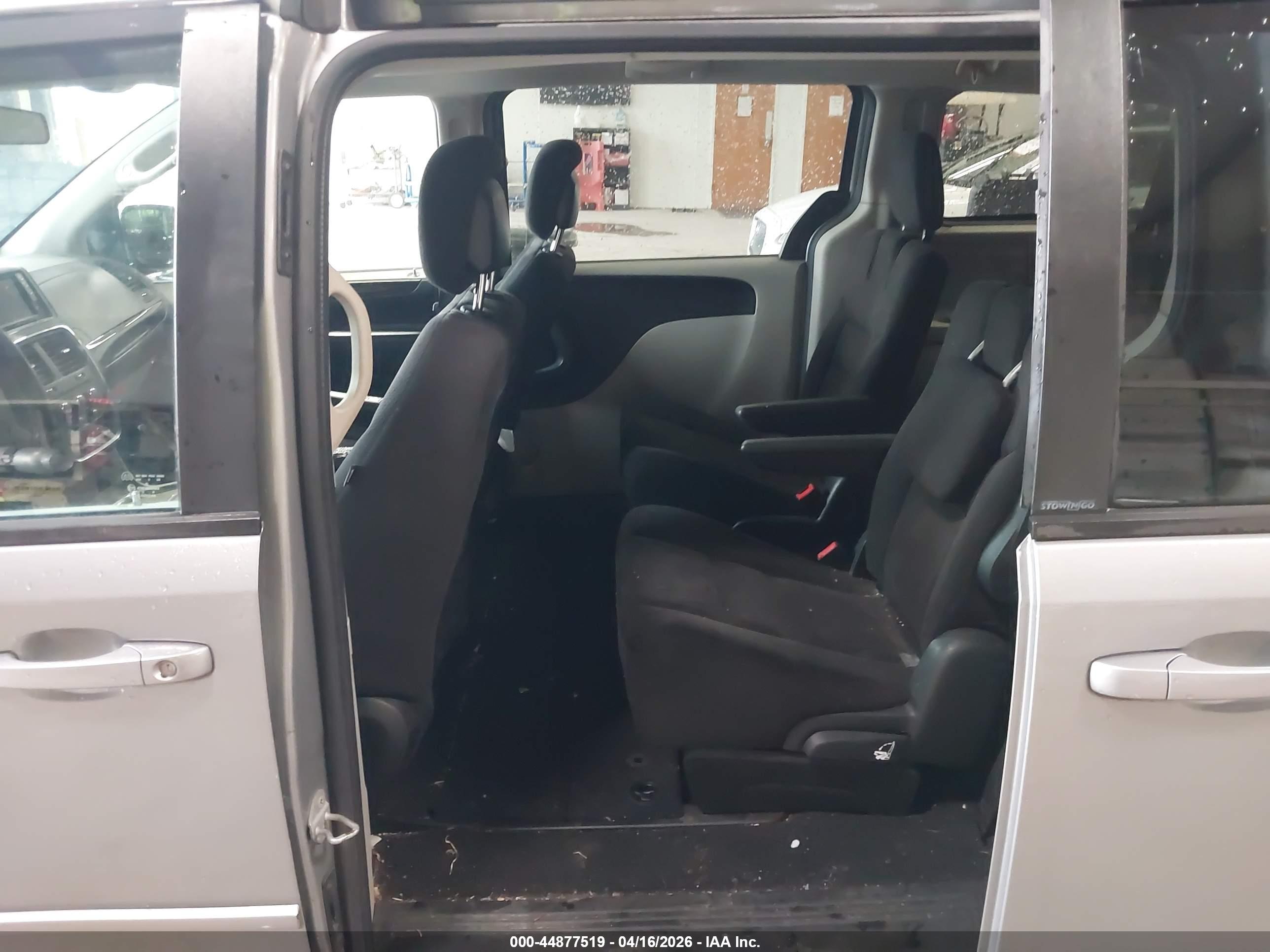 DODGE GRAND image 8