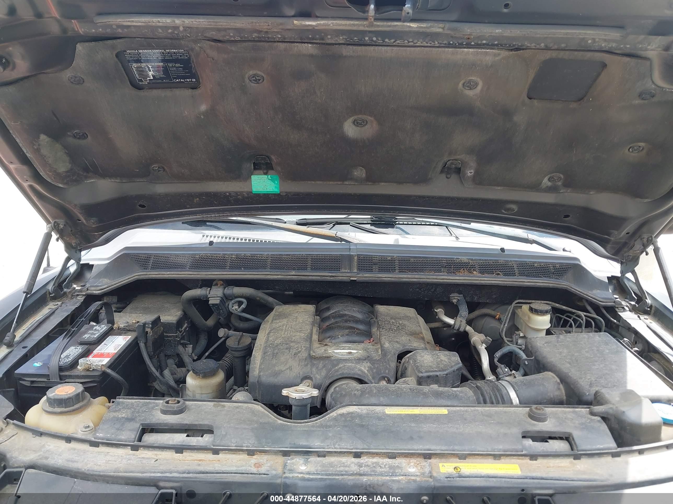 NISSAN TITAN image 10