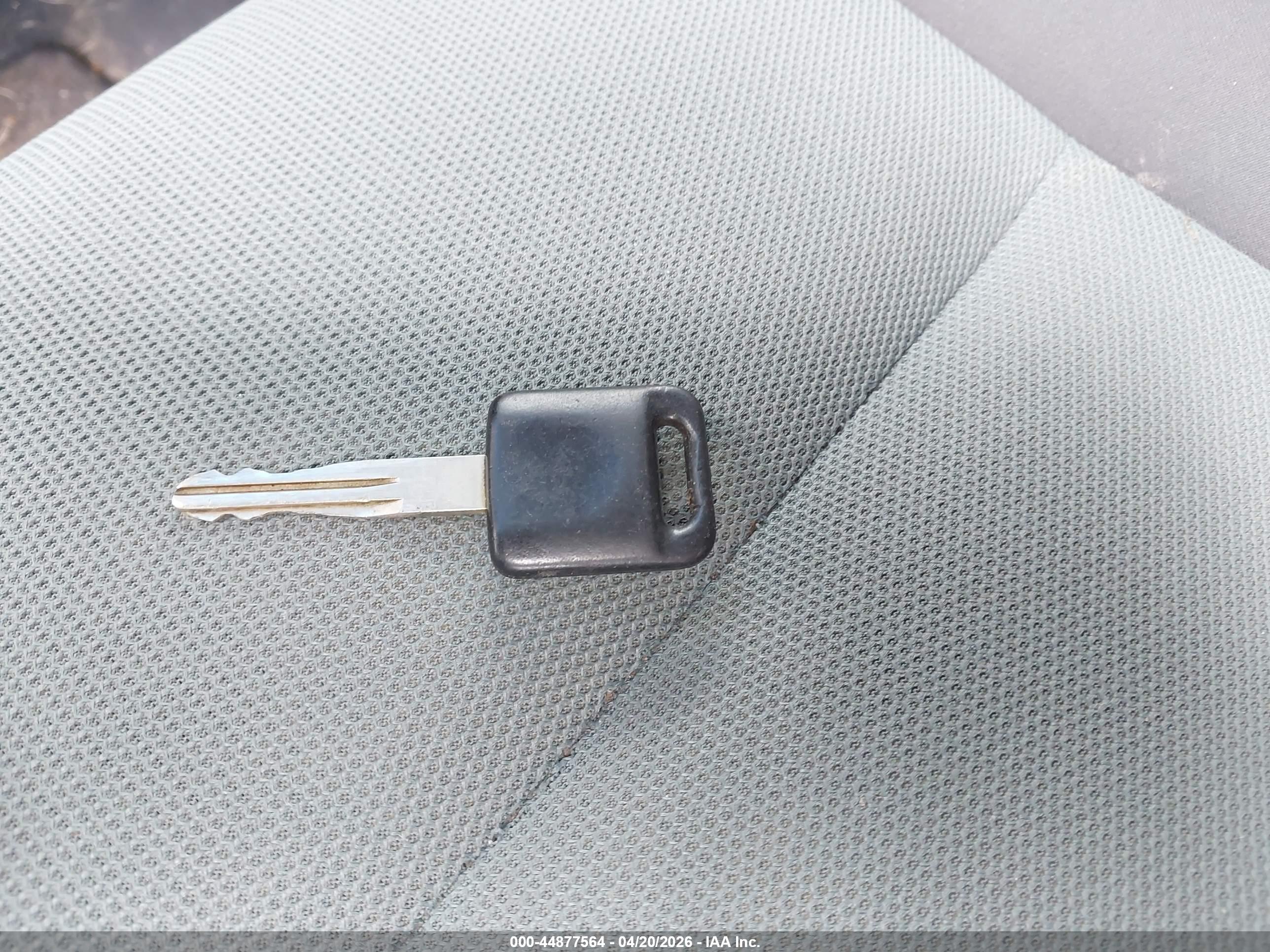 NISSAN TITAN image 11