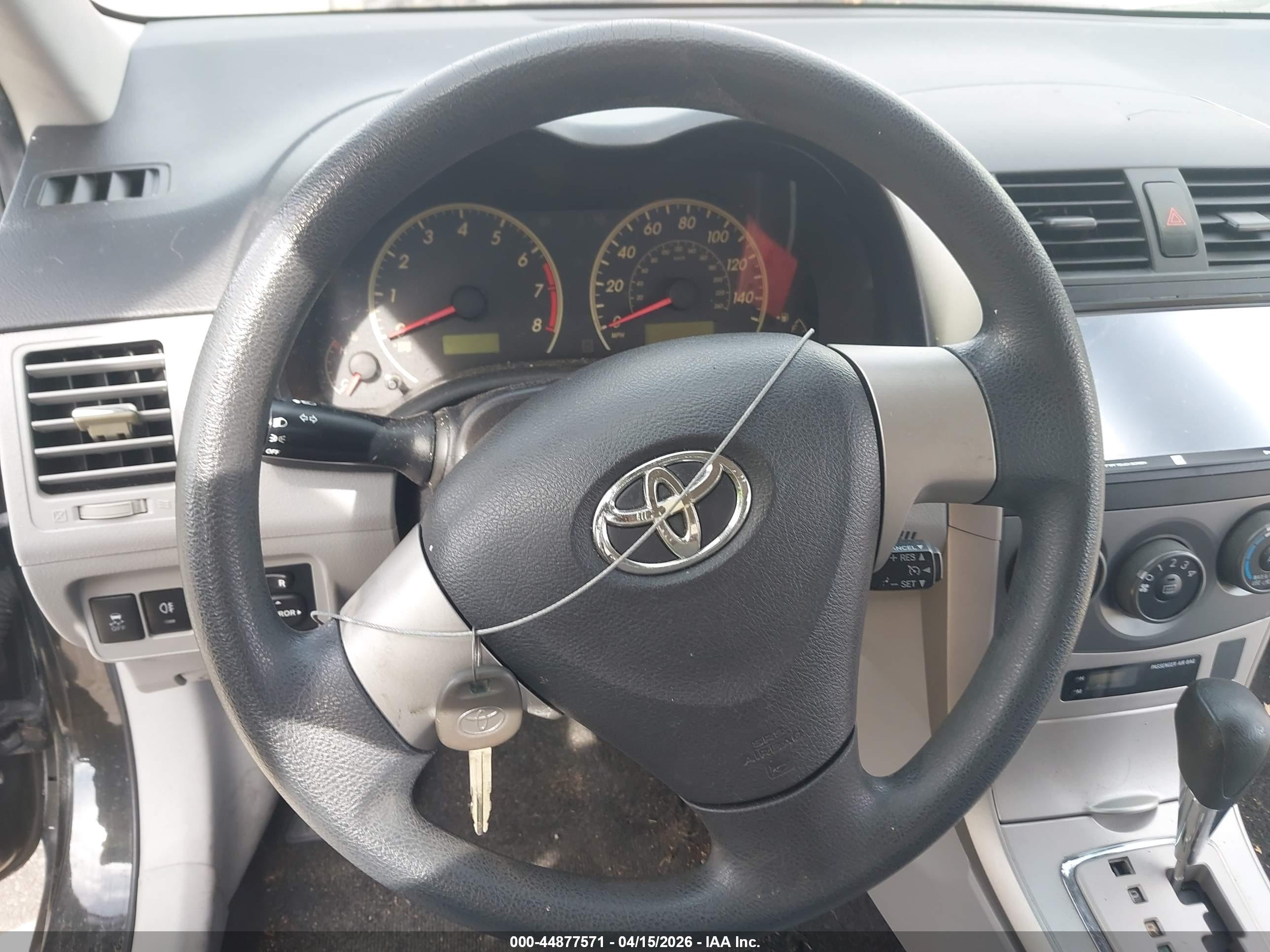 TOYOTA COROLLA image 11