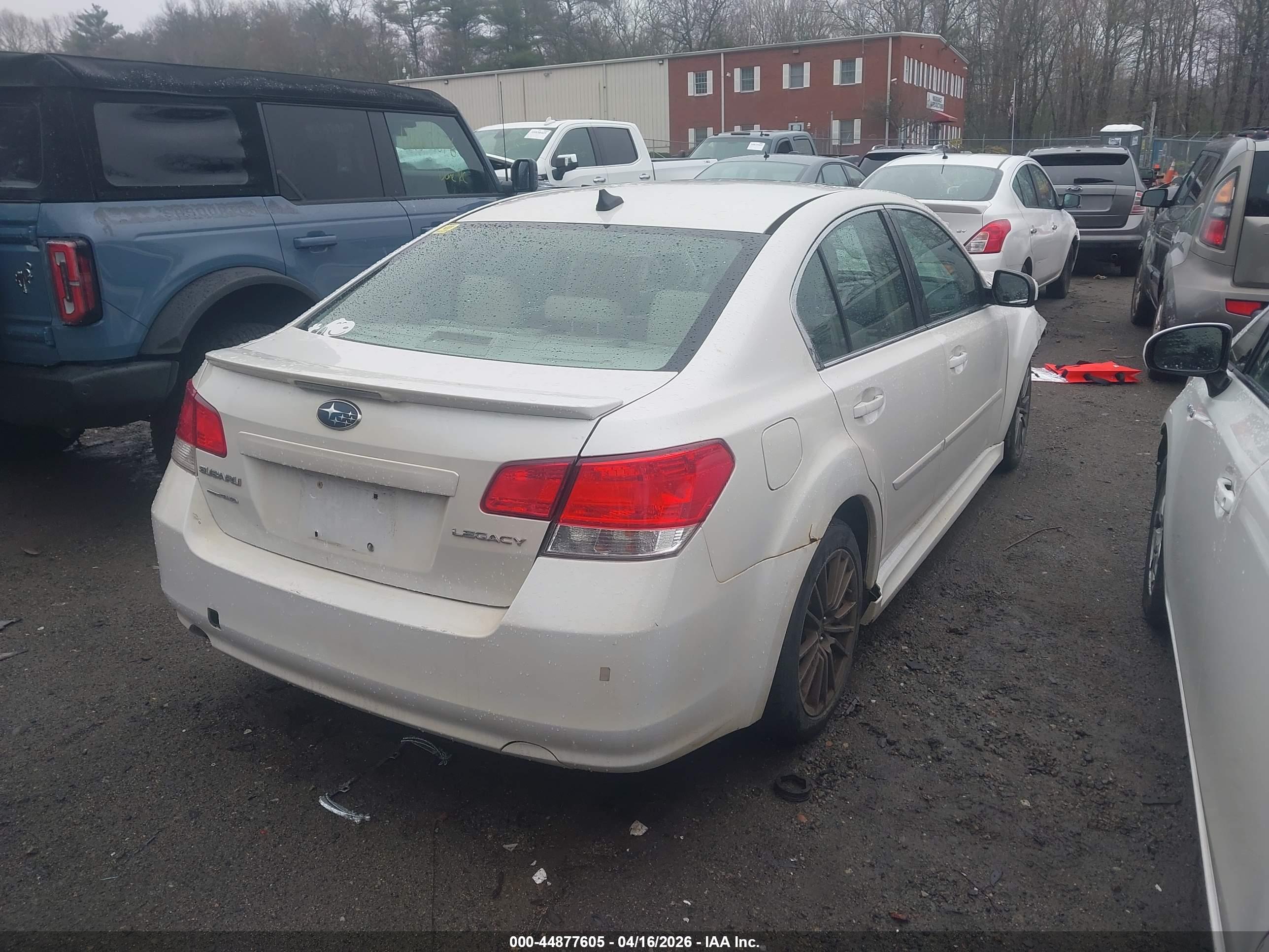 SUBARU LEGACY image 4