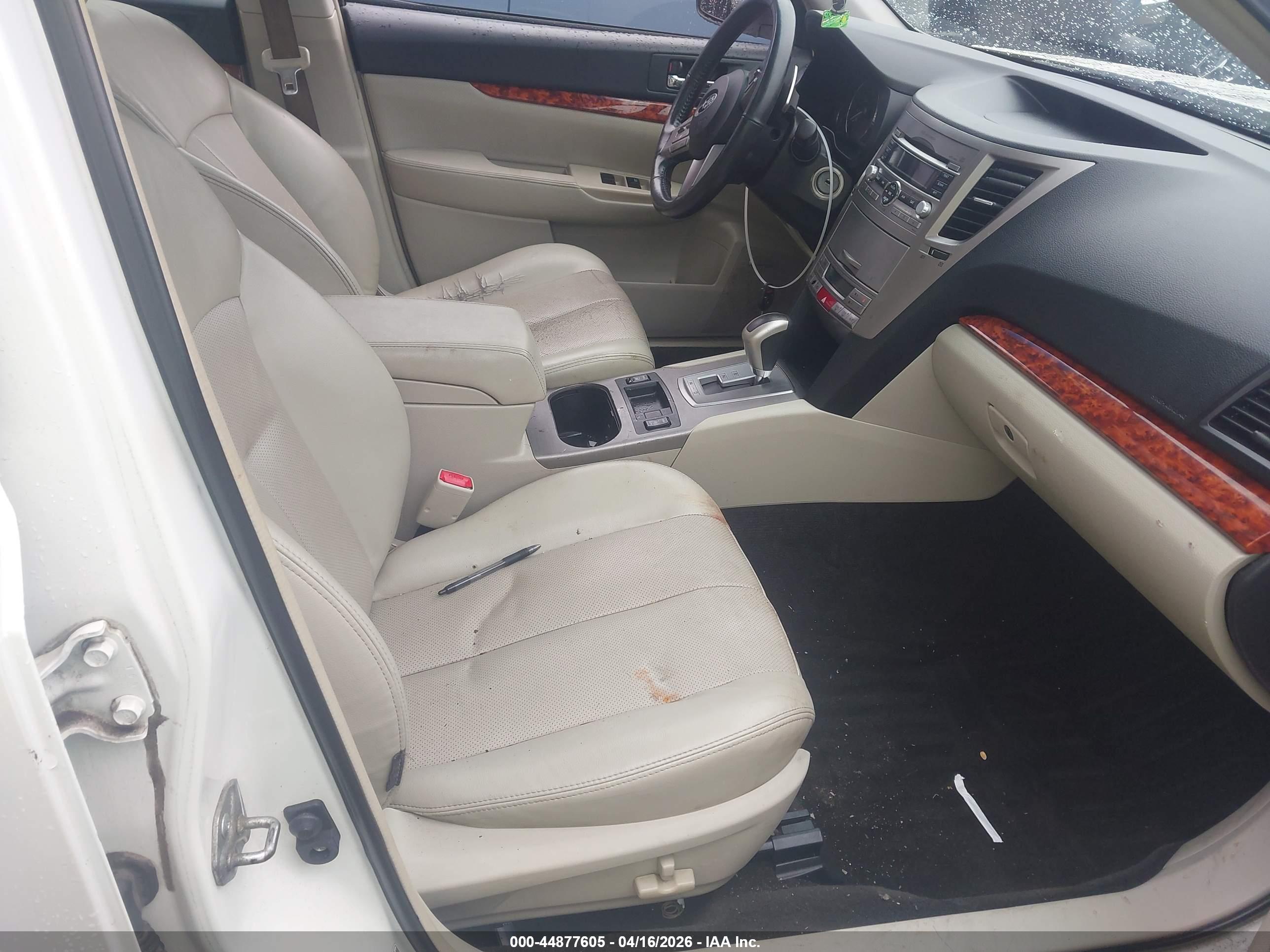 SUBARU LEGACY image 5
