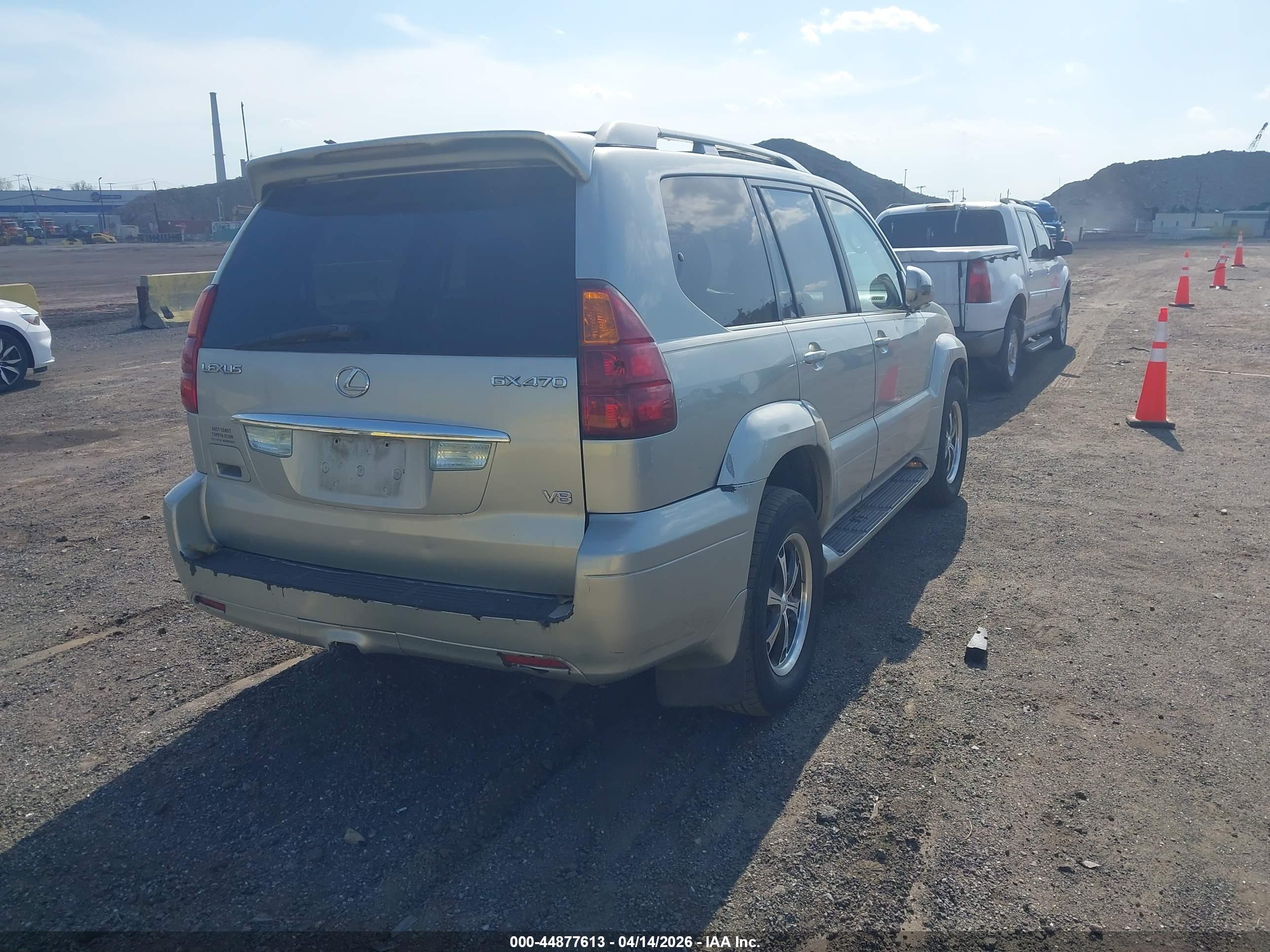 LEXUS GX image 4