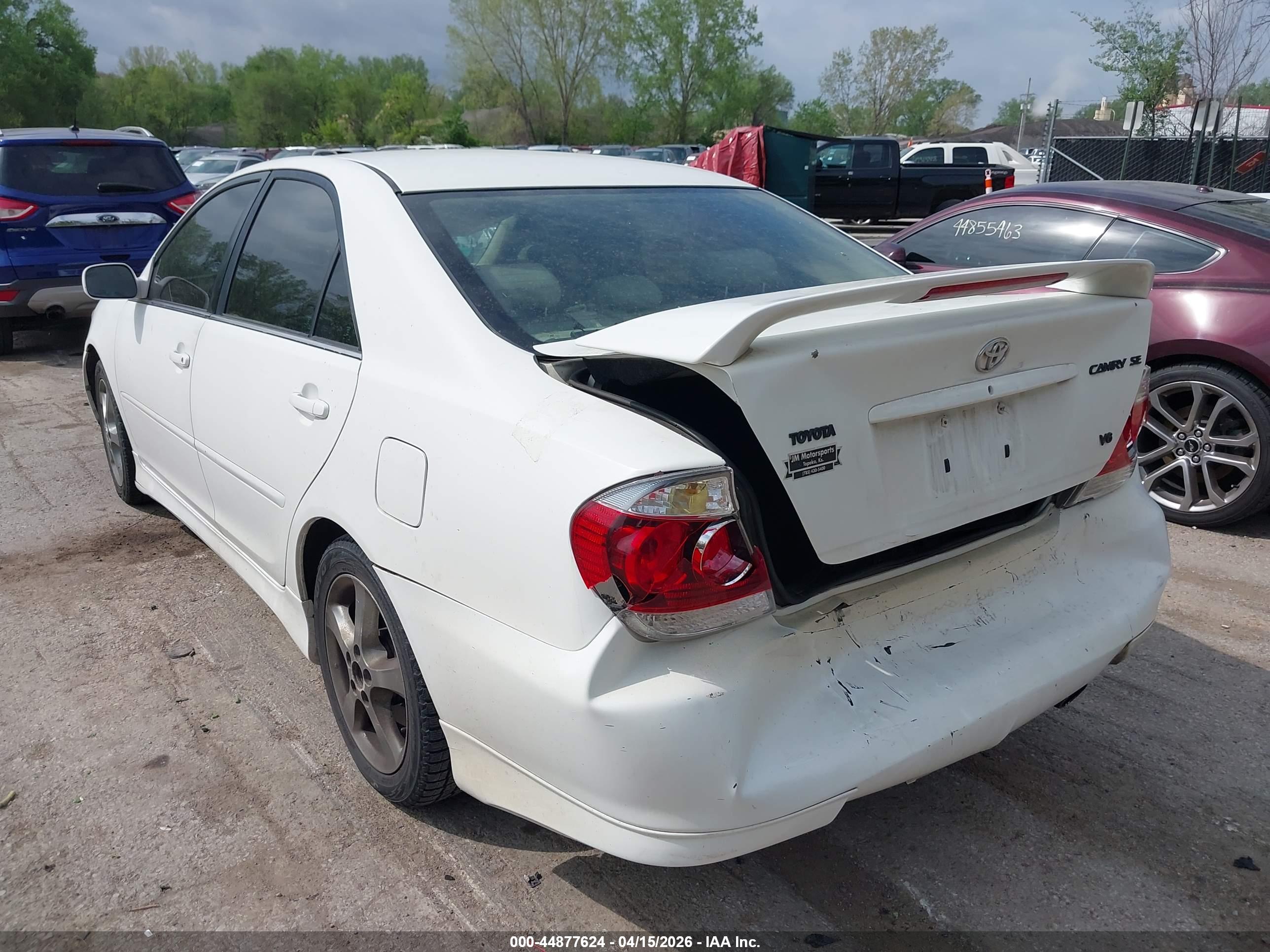 TOYOTA CAMRY image 3