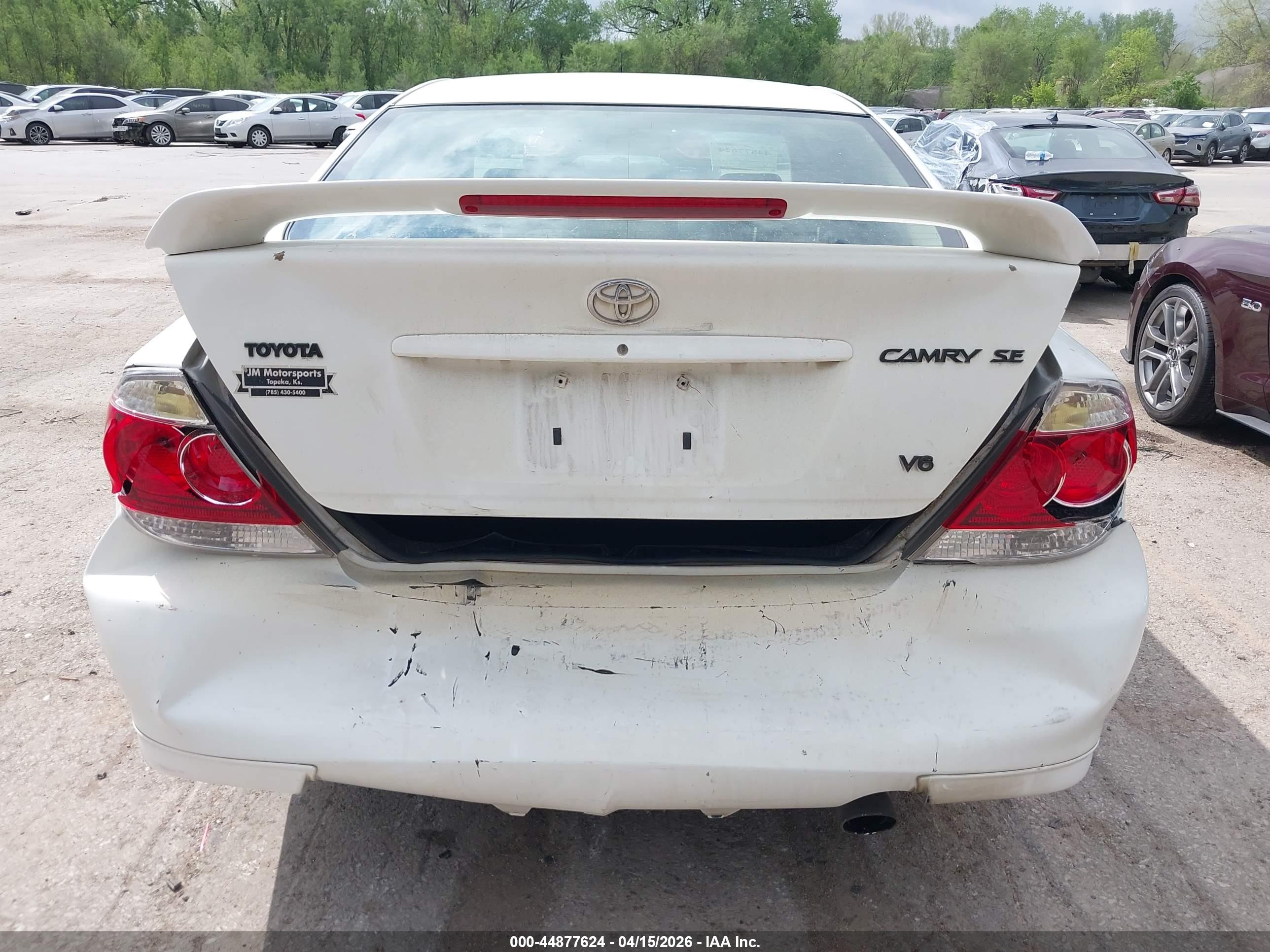 TOYOTA CAMRY image 6