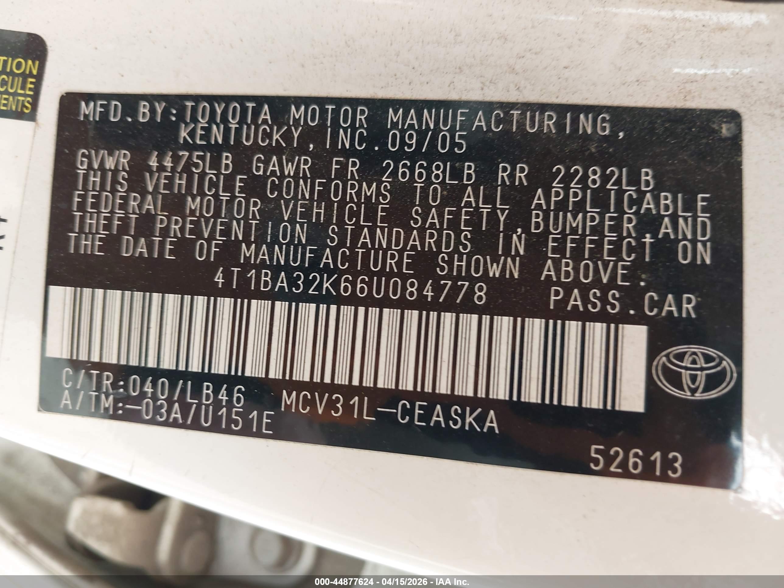 TOYOTA CAMRY image 9