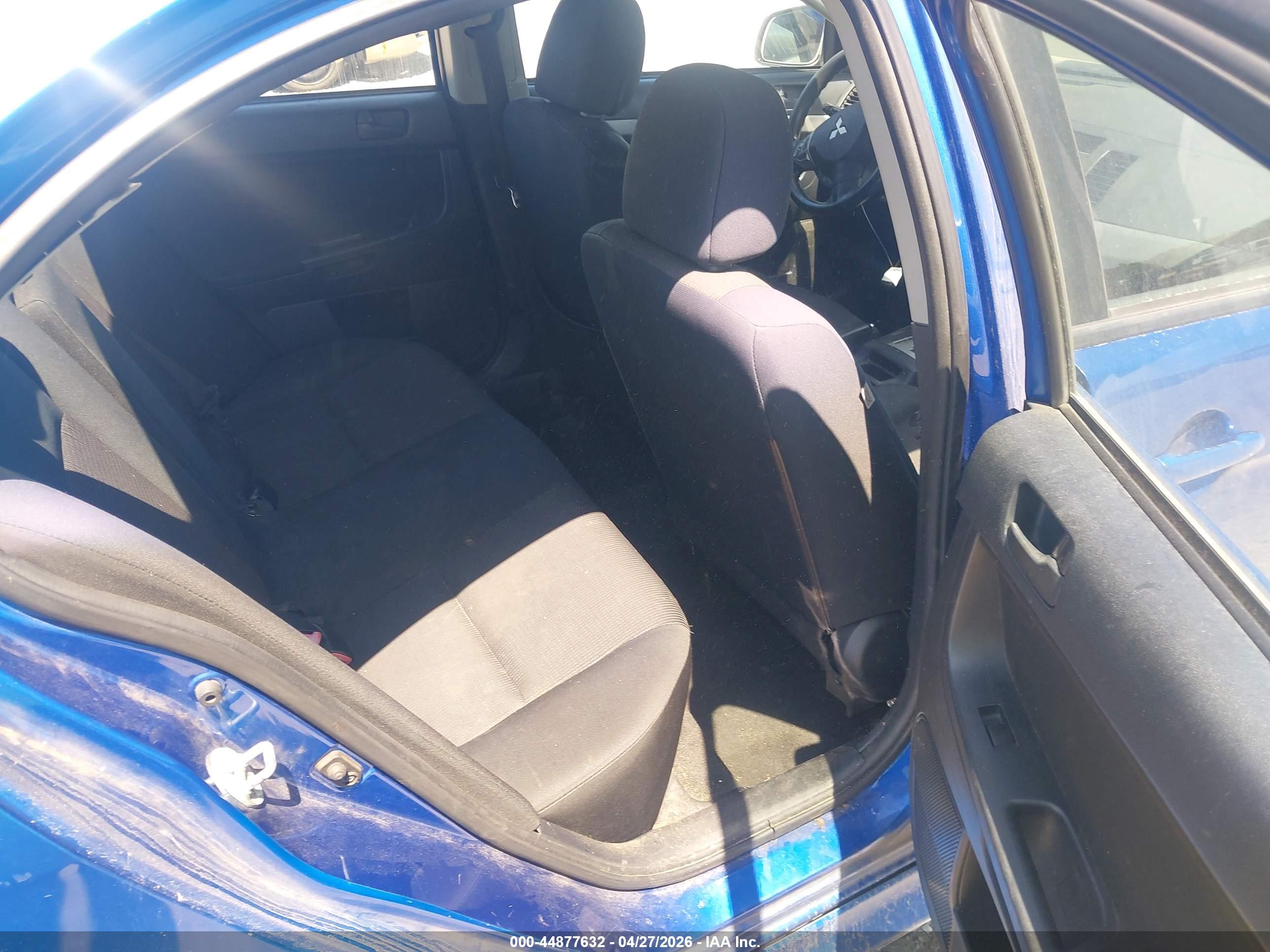 MITSUBISHI LANCER image 8