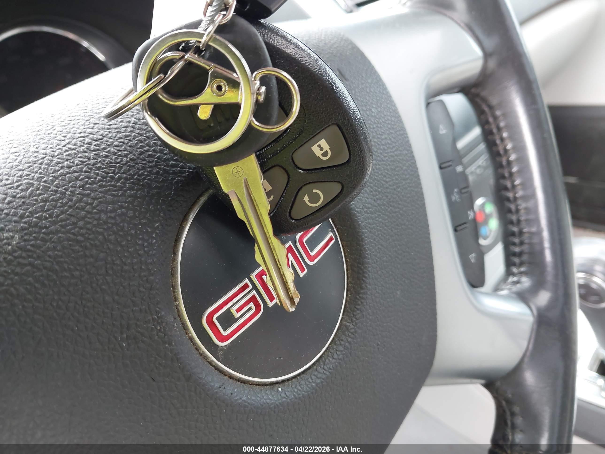 GMC ACADIA image 11