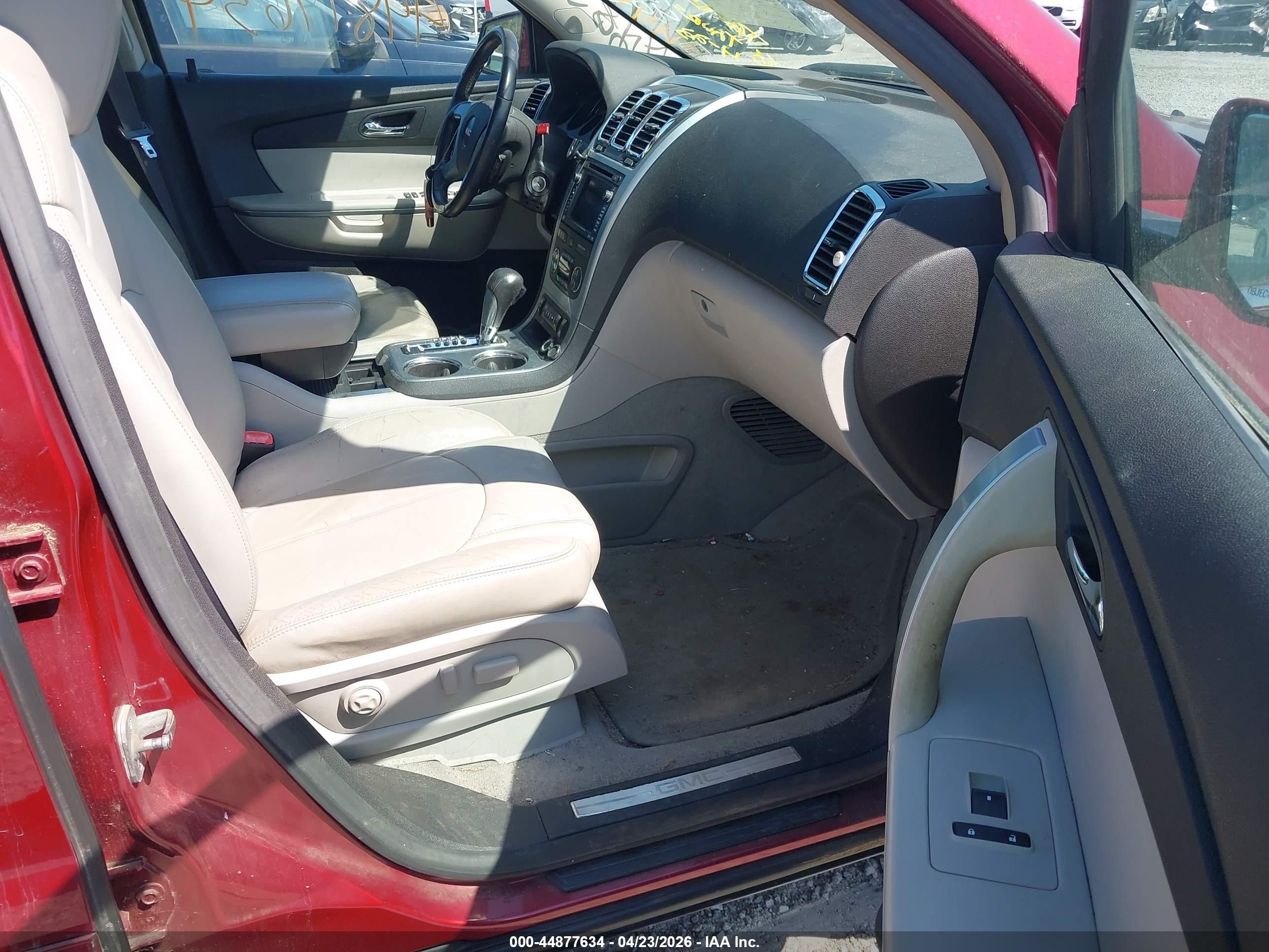 GMC ACADIA image 5