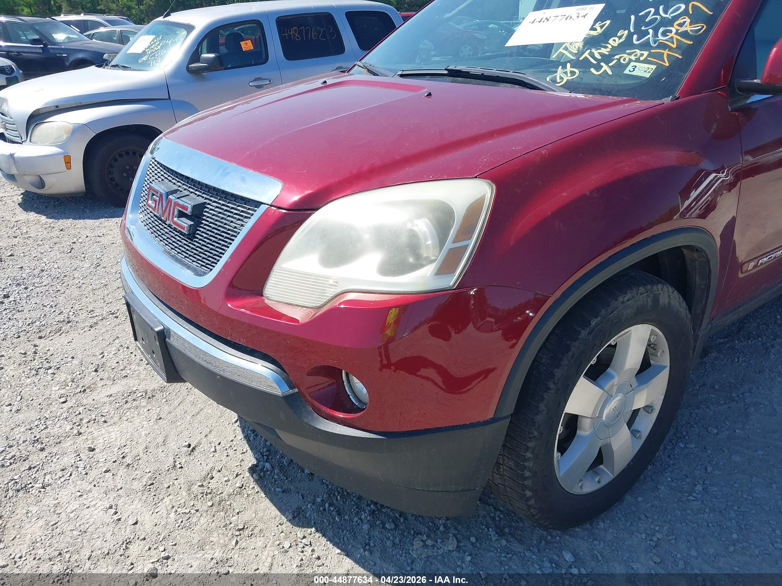 GMC ACADIA image 6