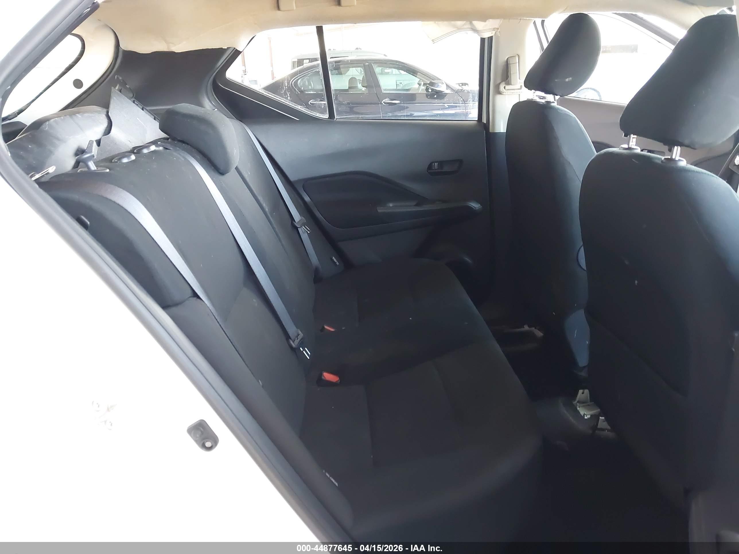 NISSAN KICKS image 8