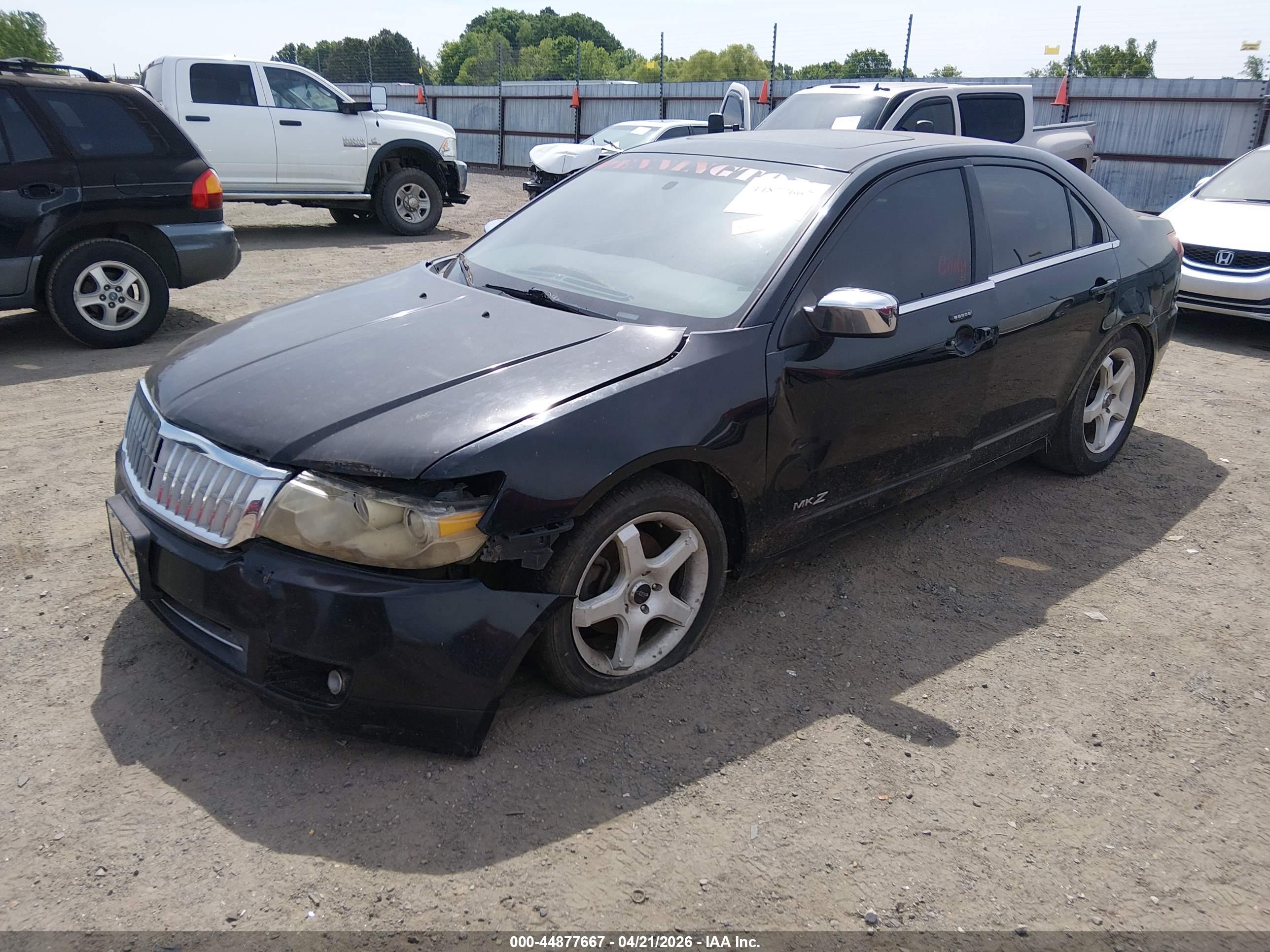 LINCOLN MKZ image 2