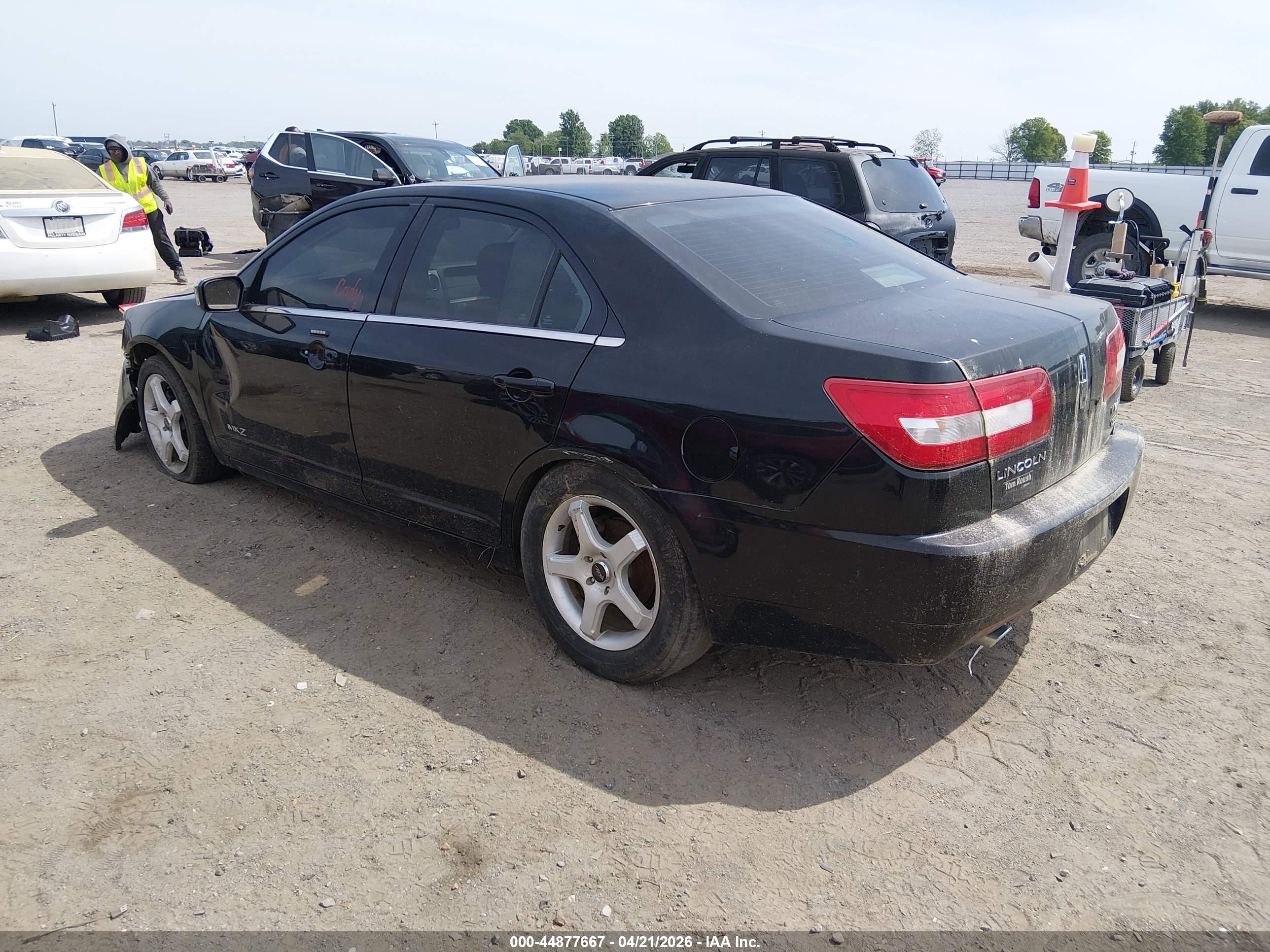 LINCOLN MKZ image 3