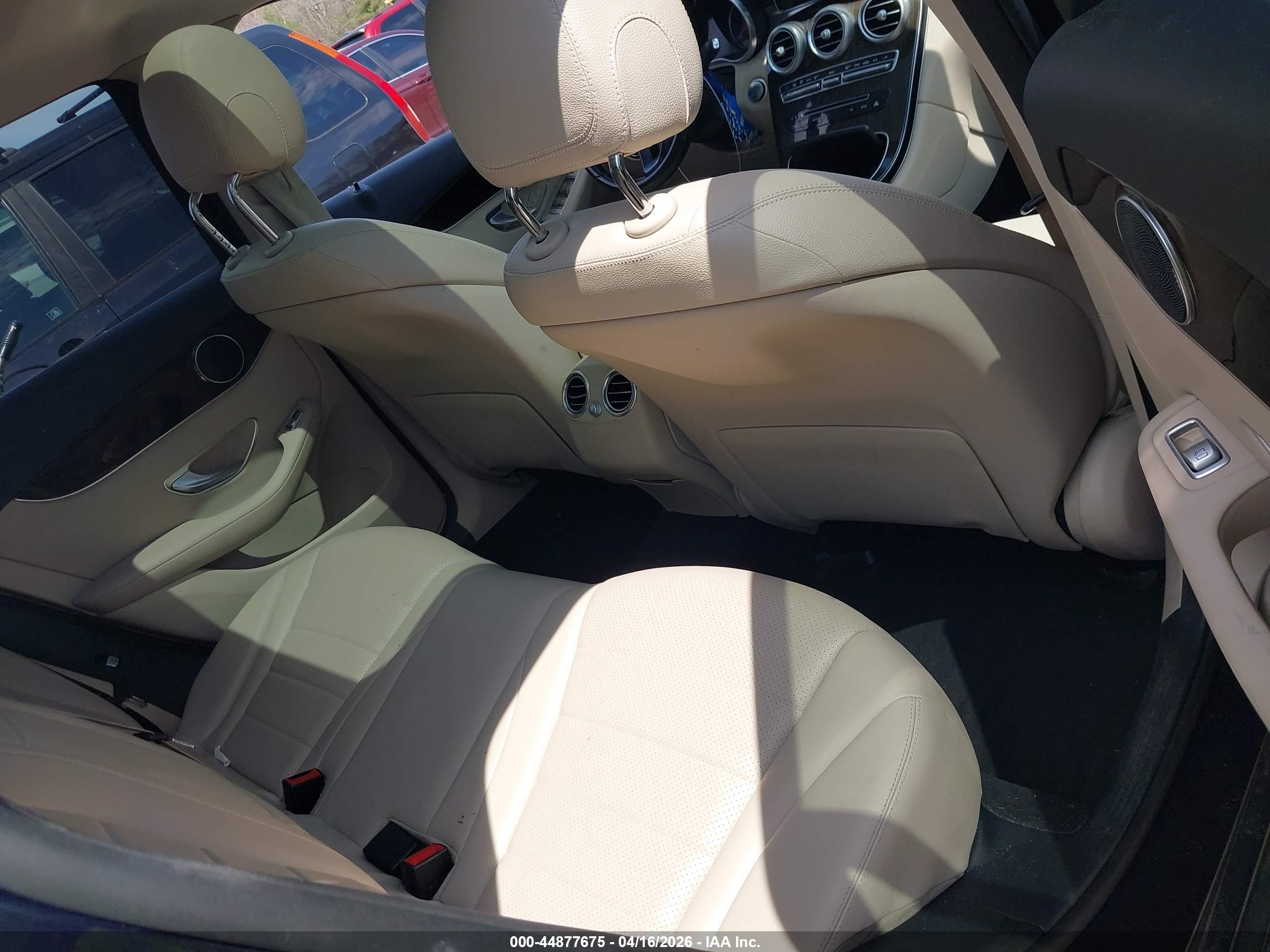 MERCEDES-BENZ GLC image 8