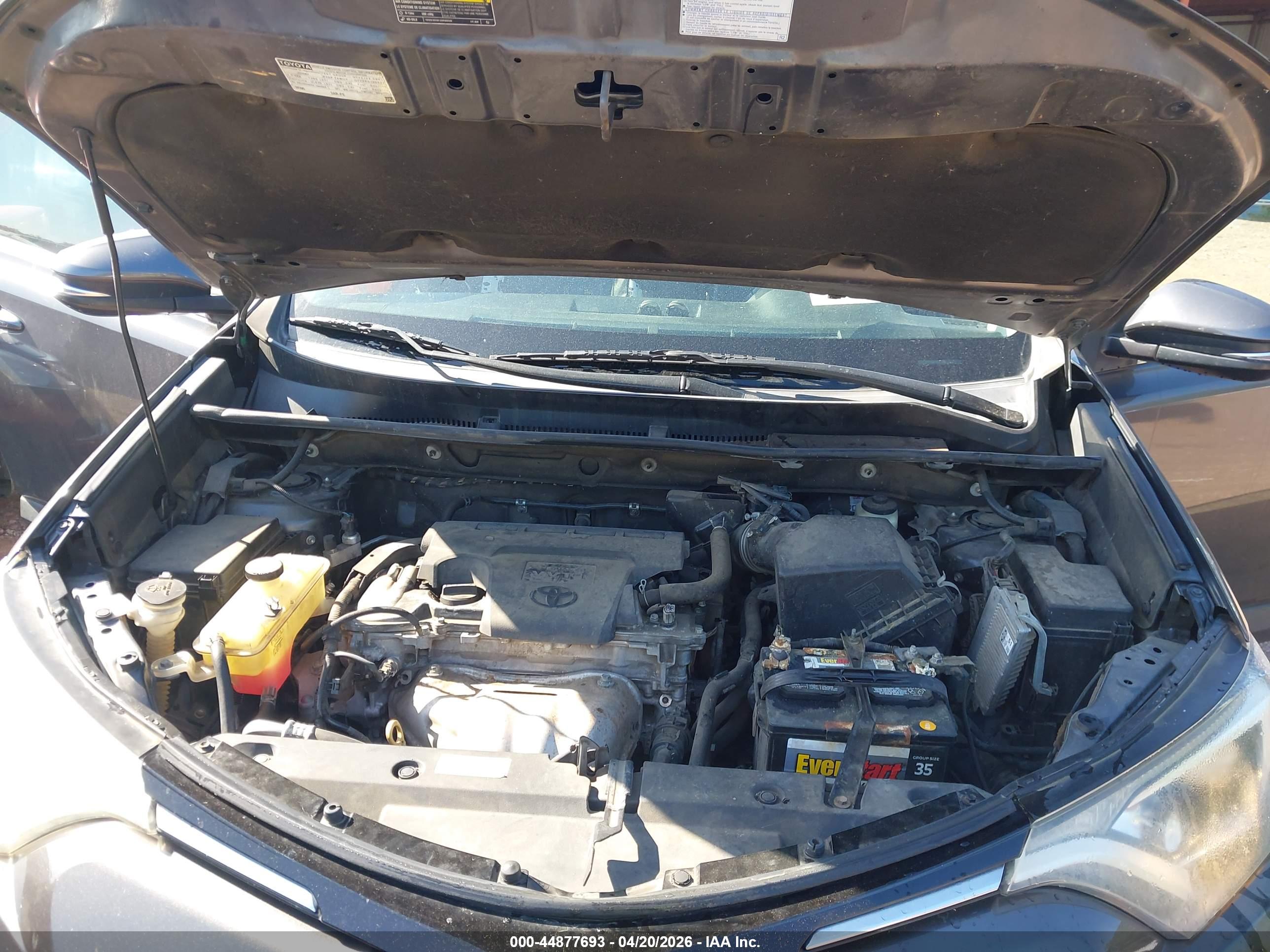 TOYOTA RAV4 image 10
