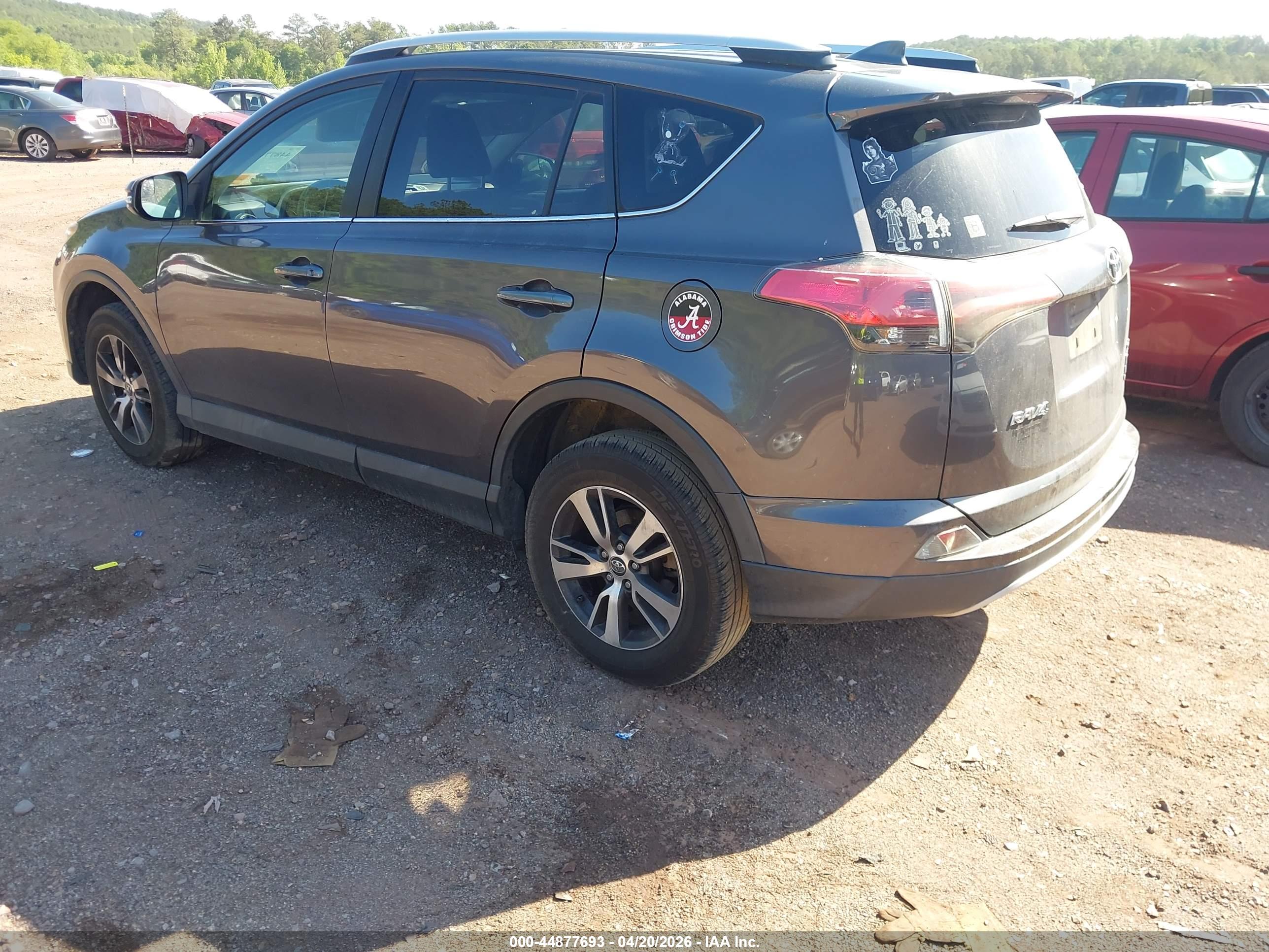TOYOTA RAV4 image 3