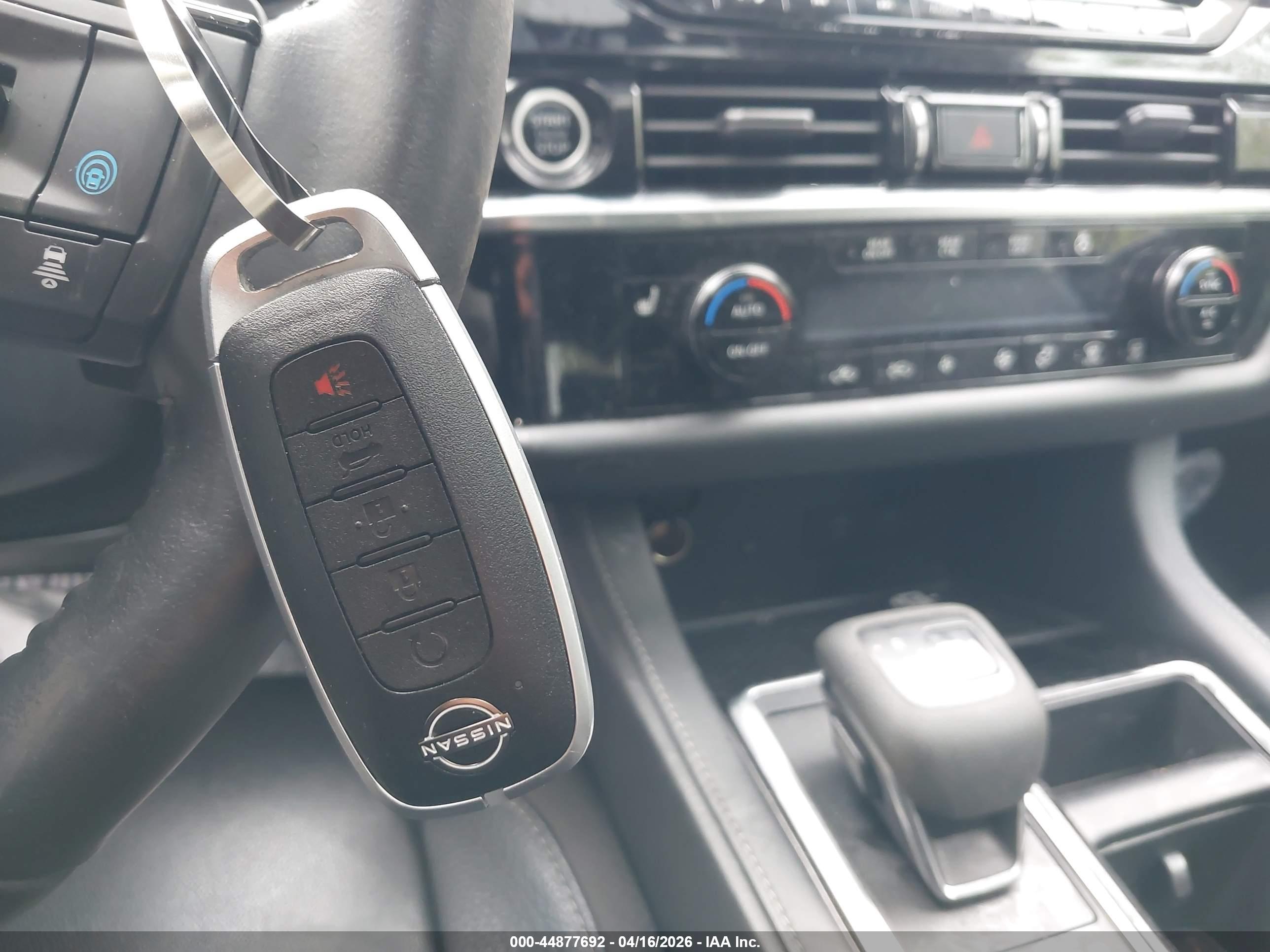 NISSAN PATHFINDER image 11