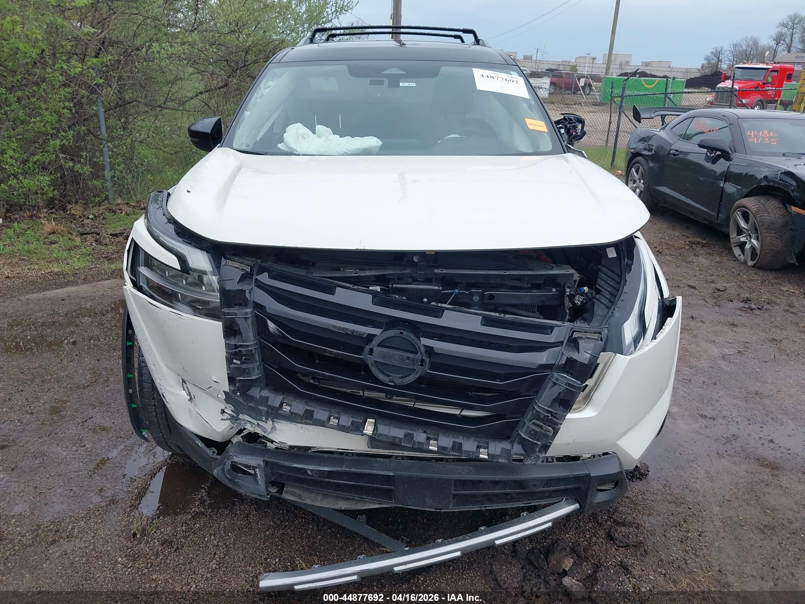 NISSAN PATHFINDER image 6