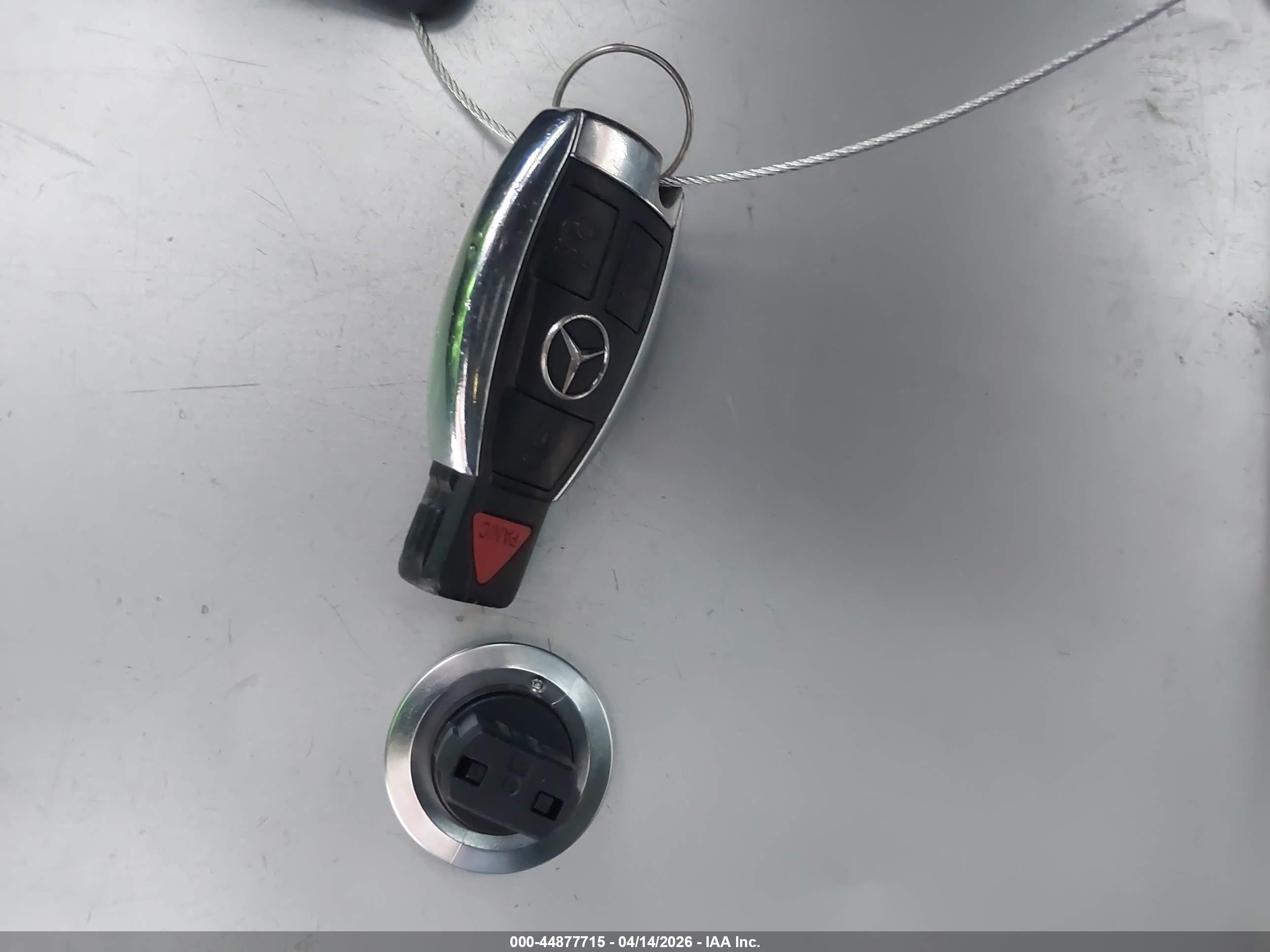 MERCEDES-BENZ E image 11