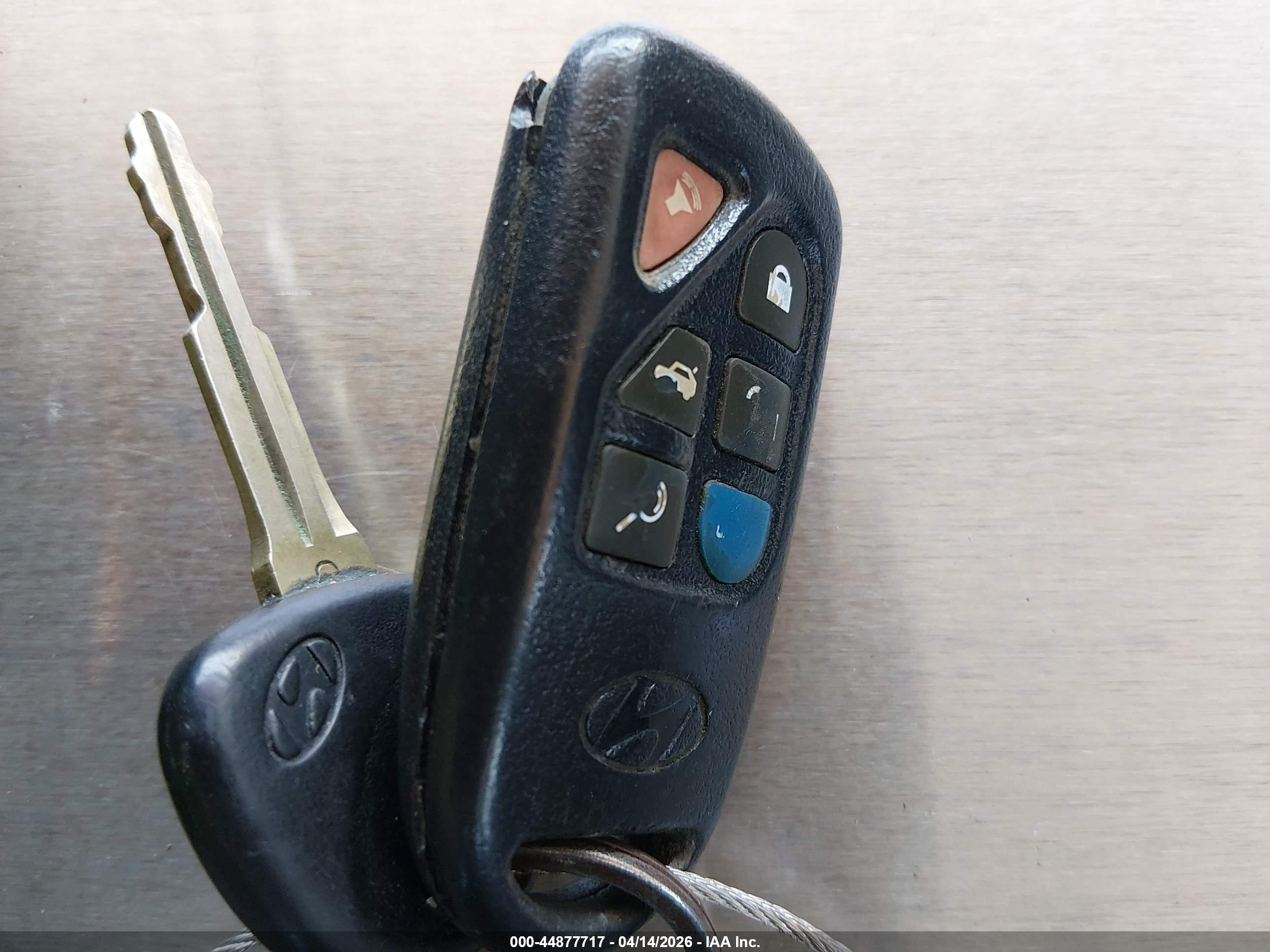 HYUNDAI ELANTRA image 11