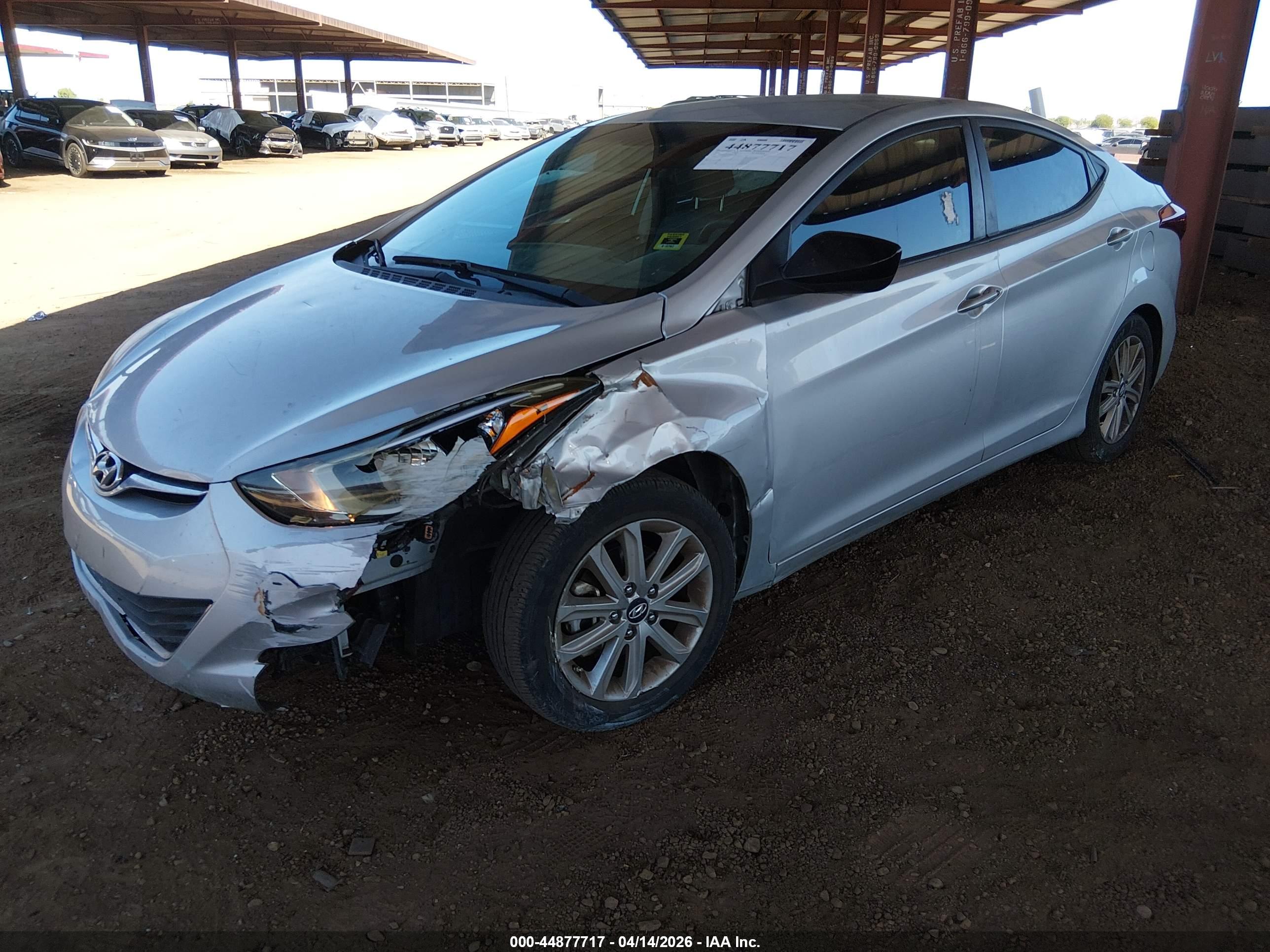 HYUNDAI ELANTRA image 6