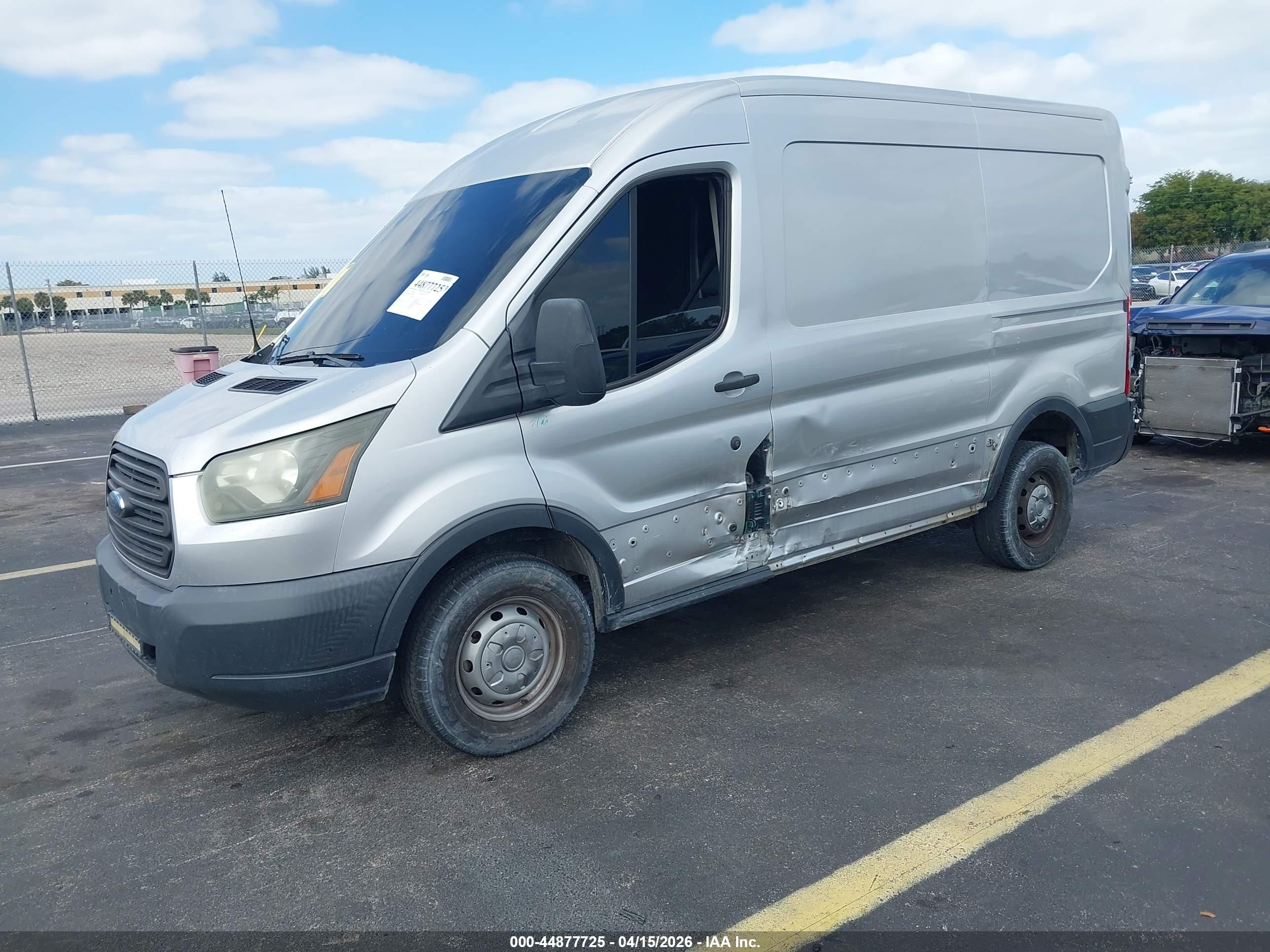 FORD TRANSIT-250 image 2