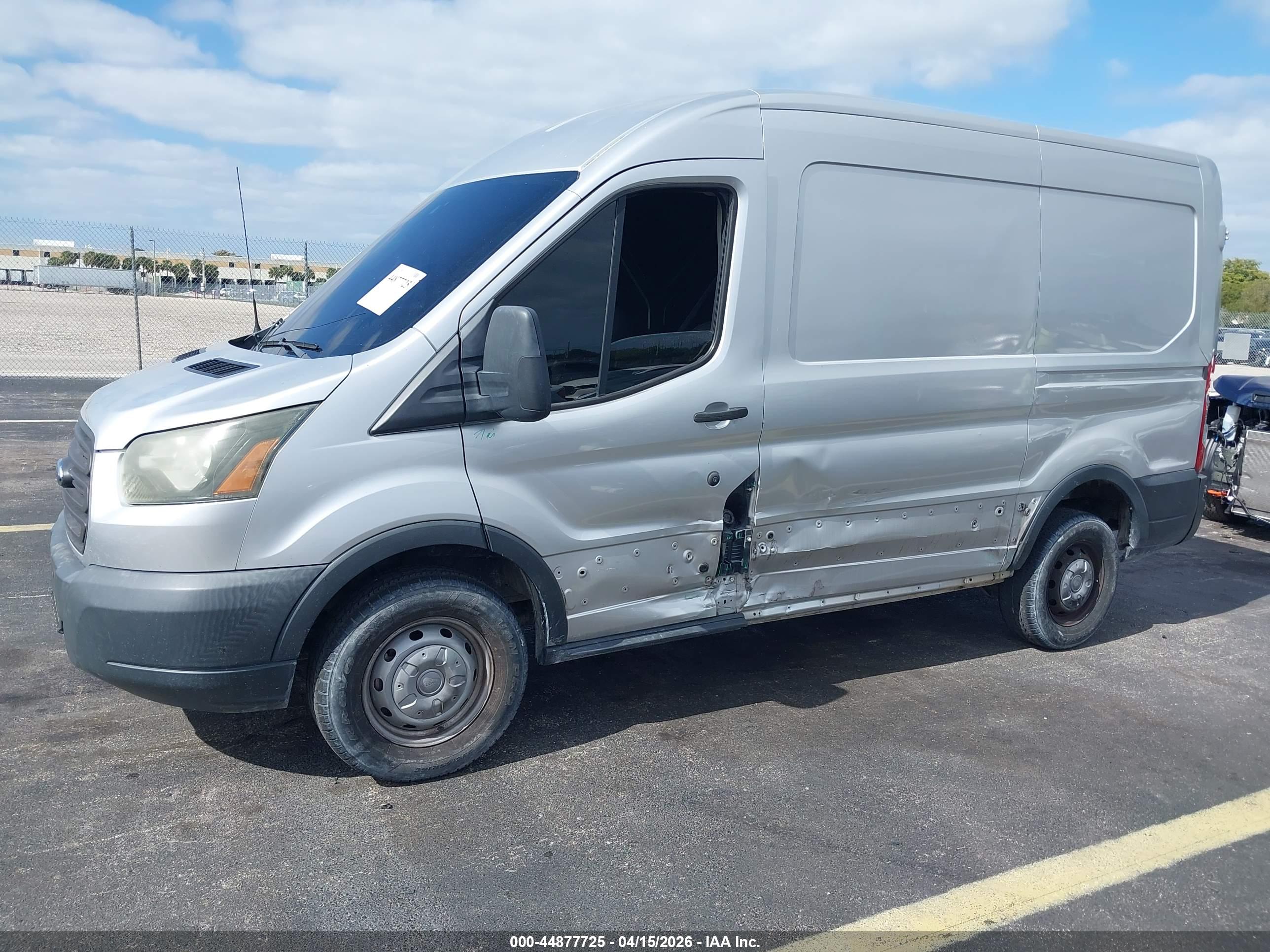 FORD TRANSIT-250 image 6