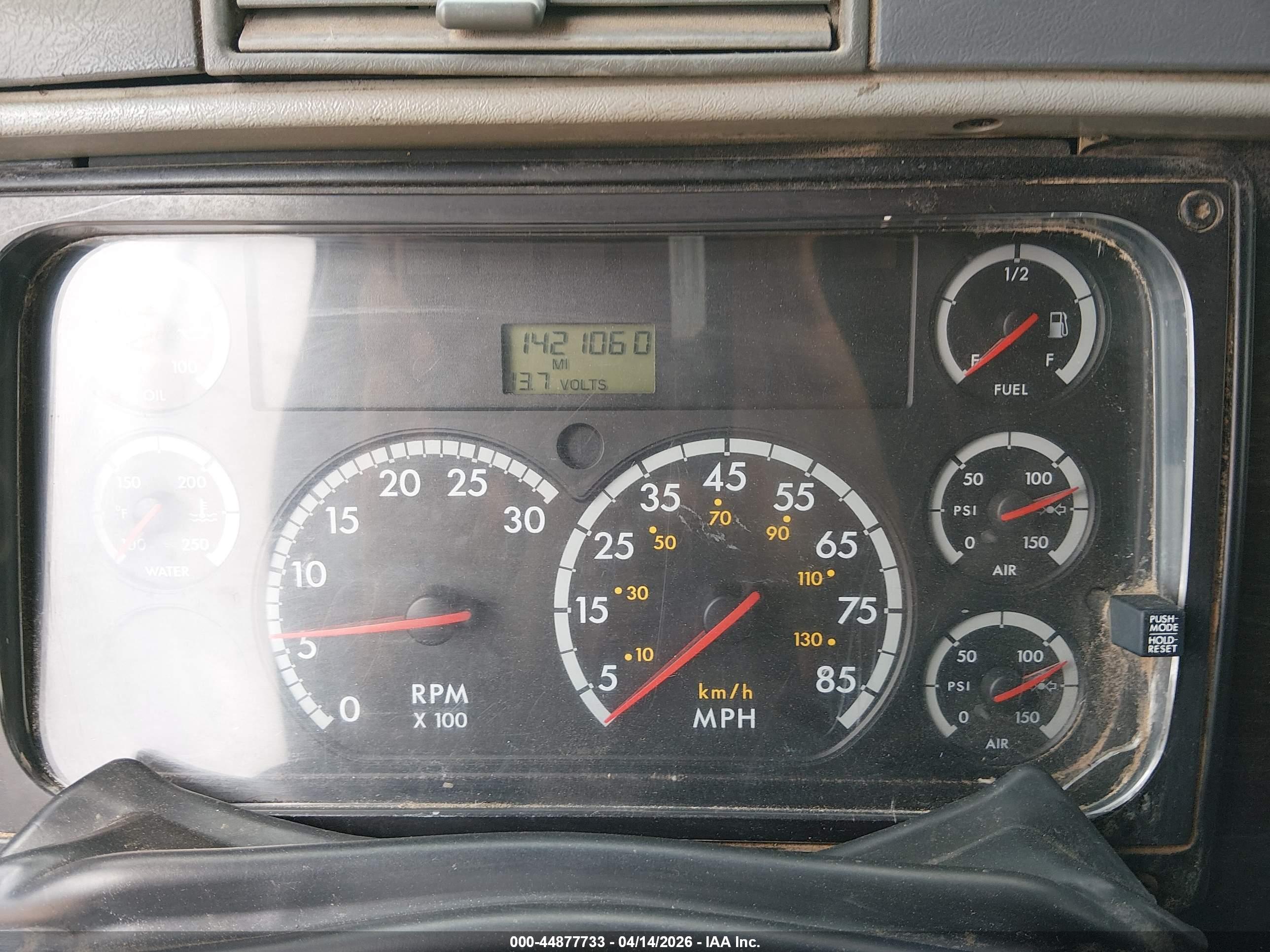 FREIGHTLINER CONVENTIONAL image 6