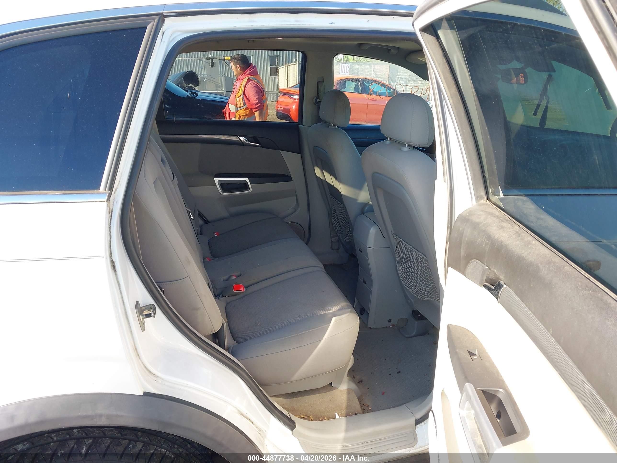 SATURN VUE image 8