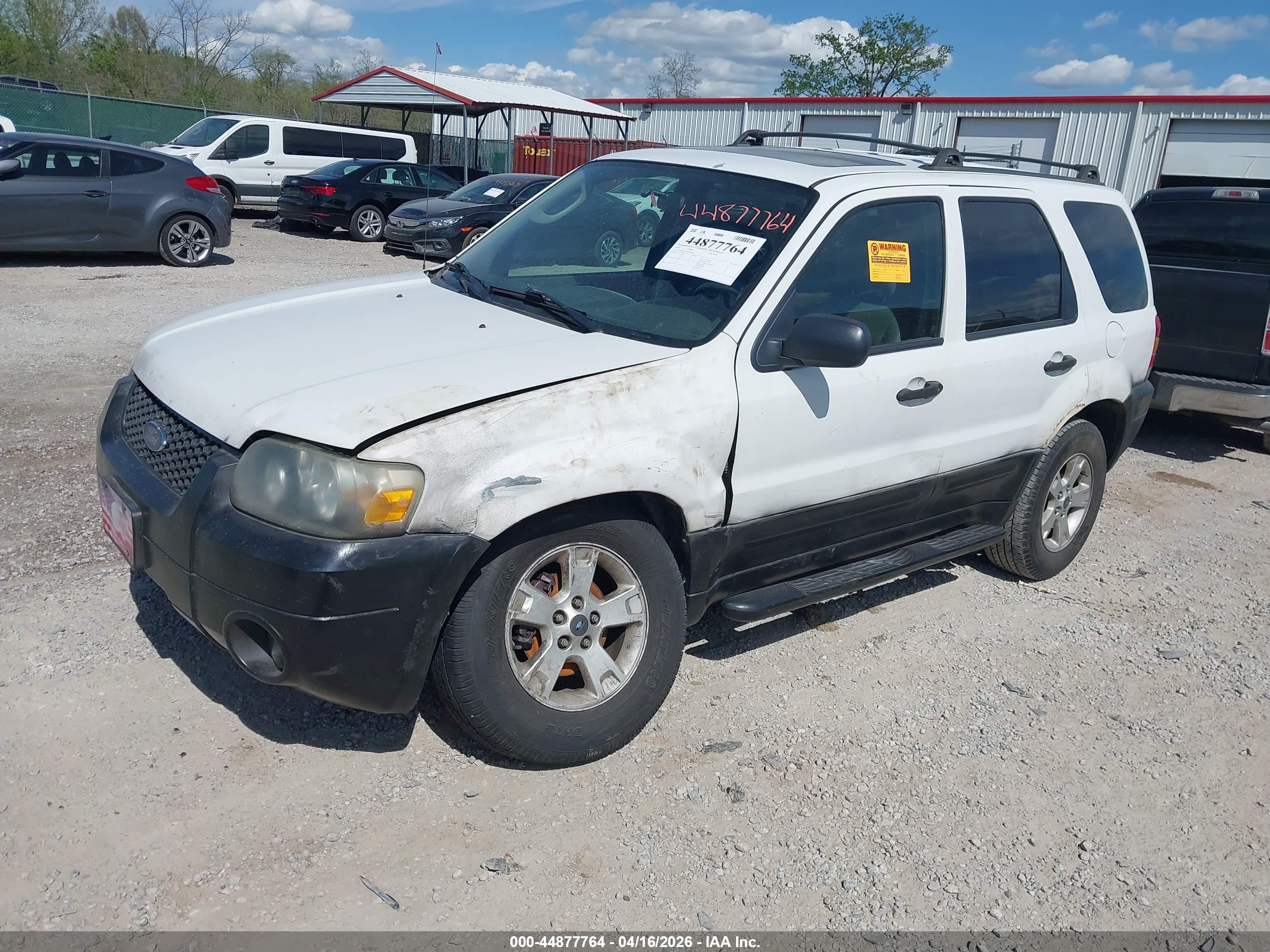 FORD ESCAPE image 2