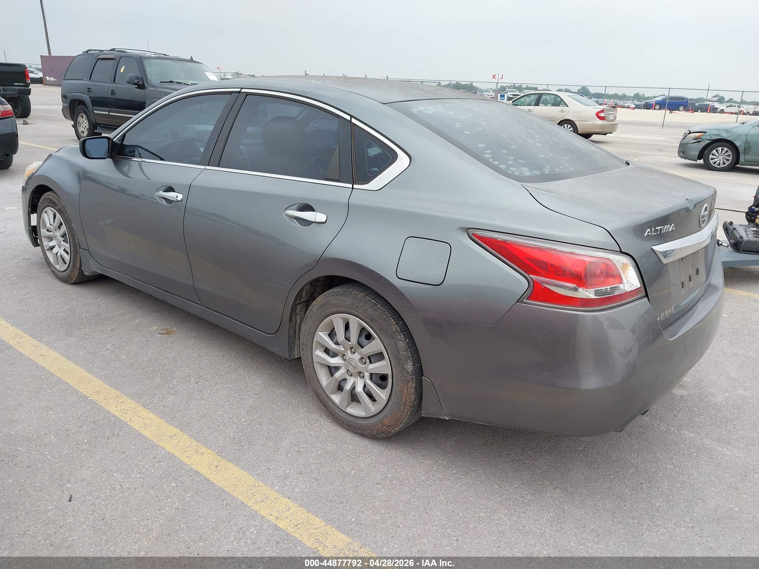 NISSAN ALTIMA image 3
