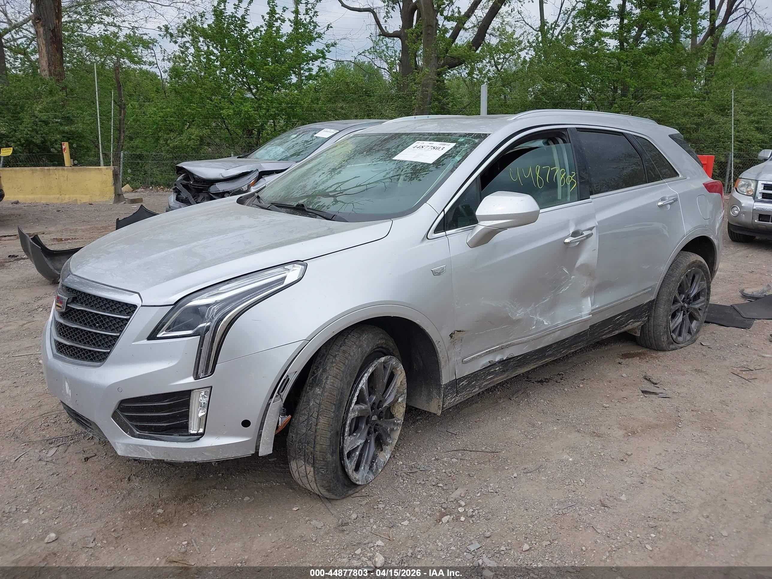 CADILLAC XT5 image 2