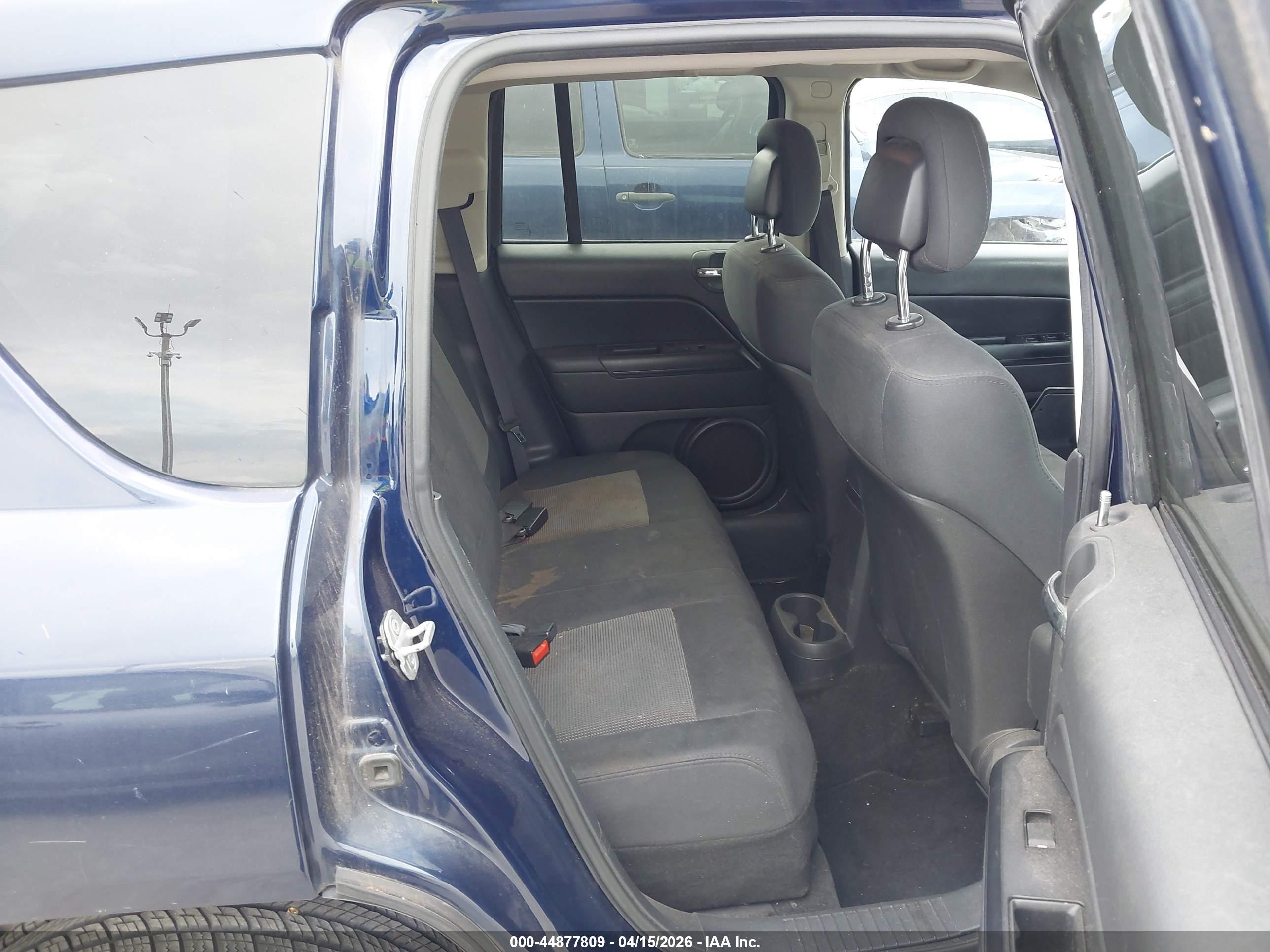 JEEP COMPASS image 8