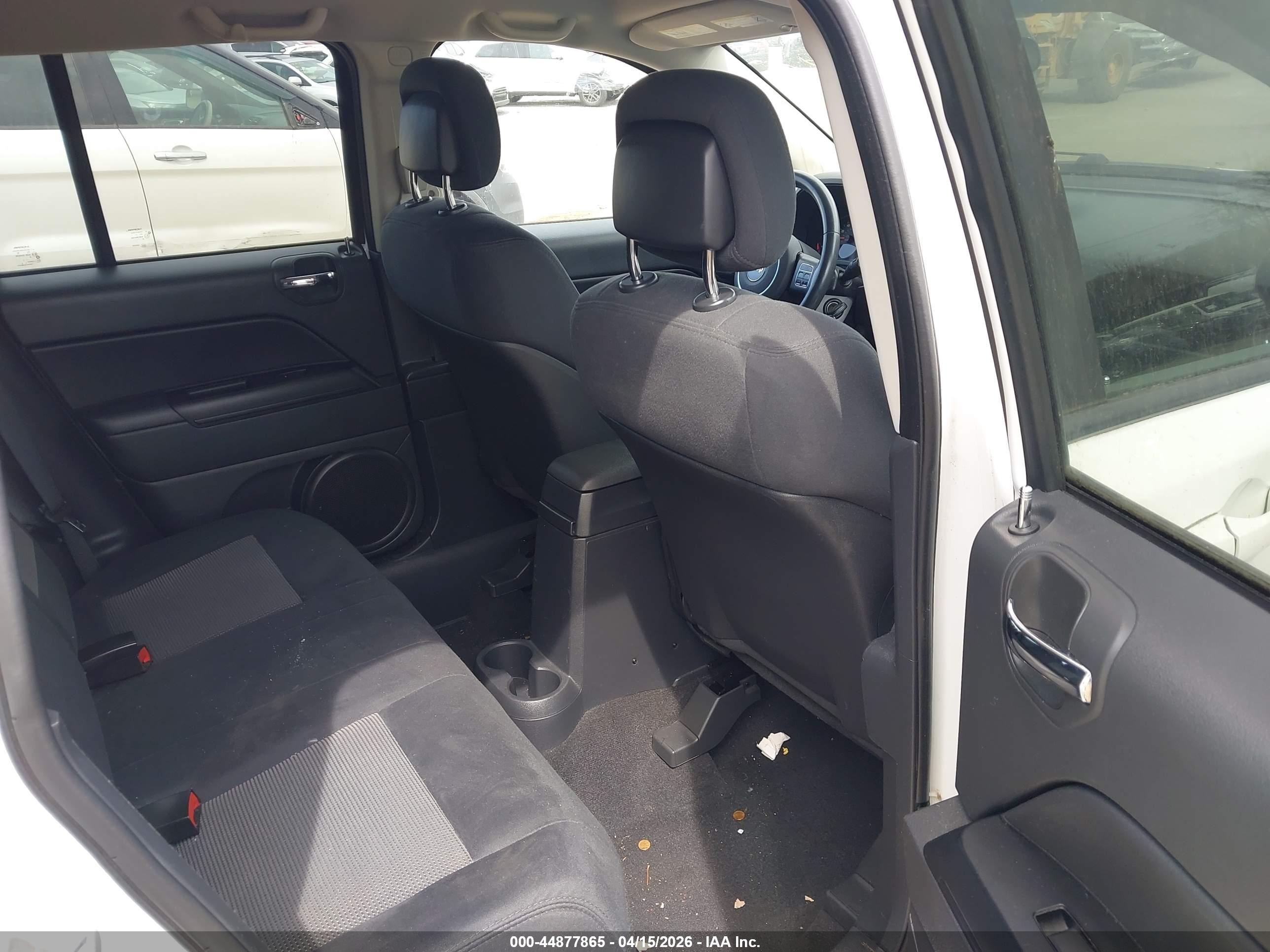 JEEP COMPASS image 8