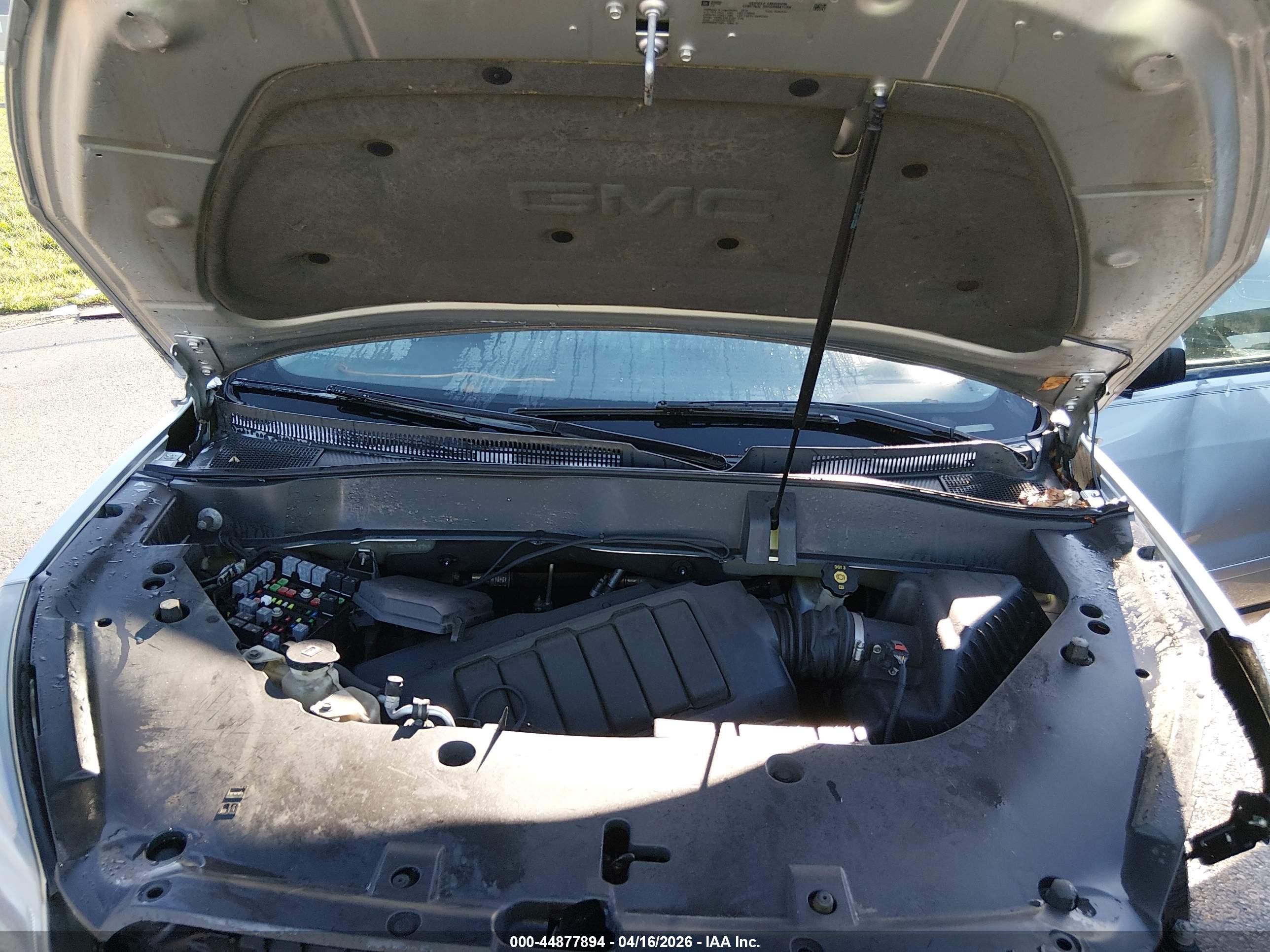 GMC ACADIA image 10
