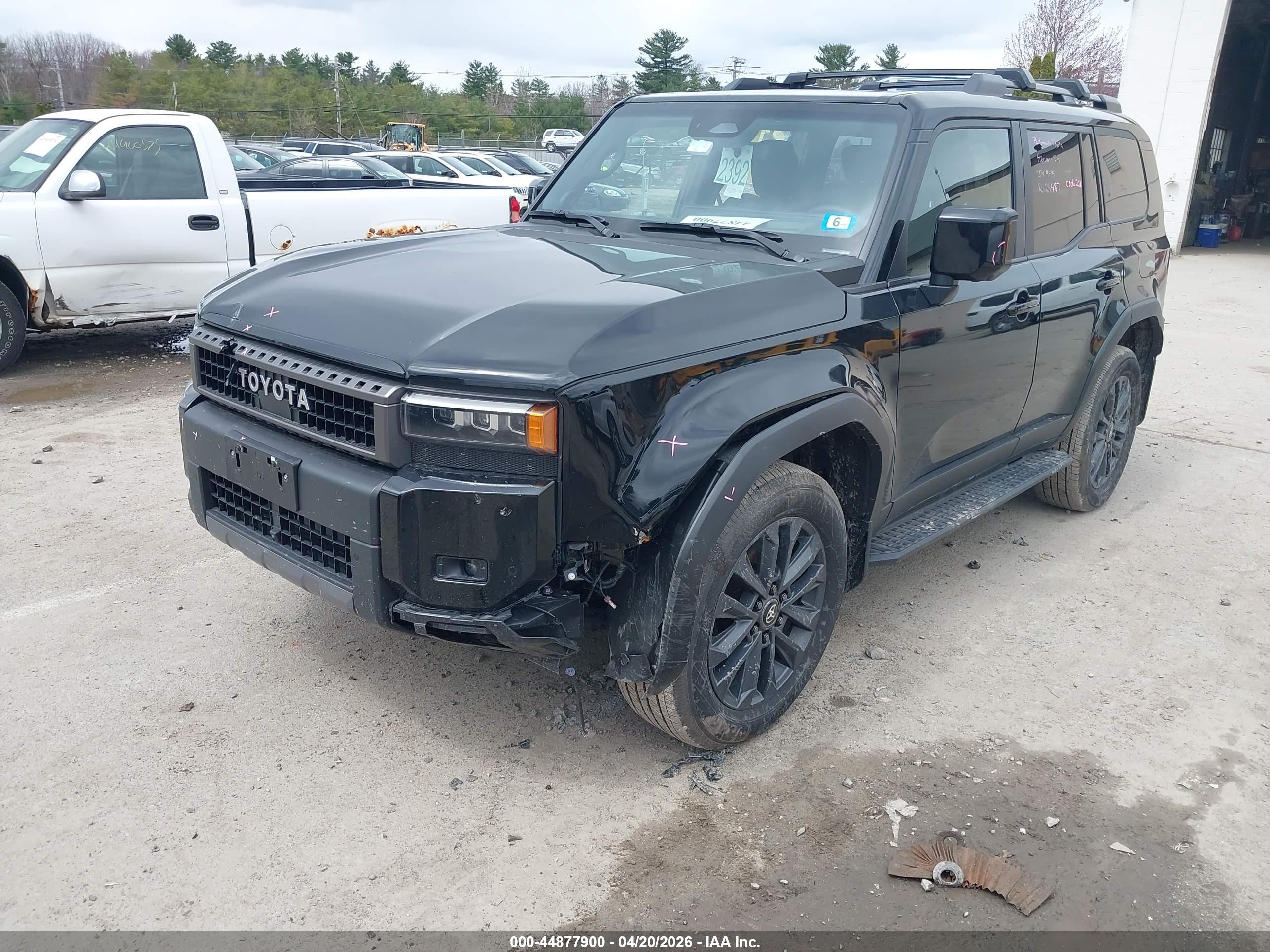 TOYOTA LAND image 6