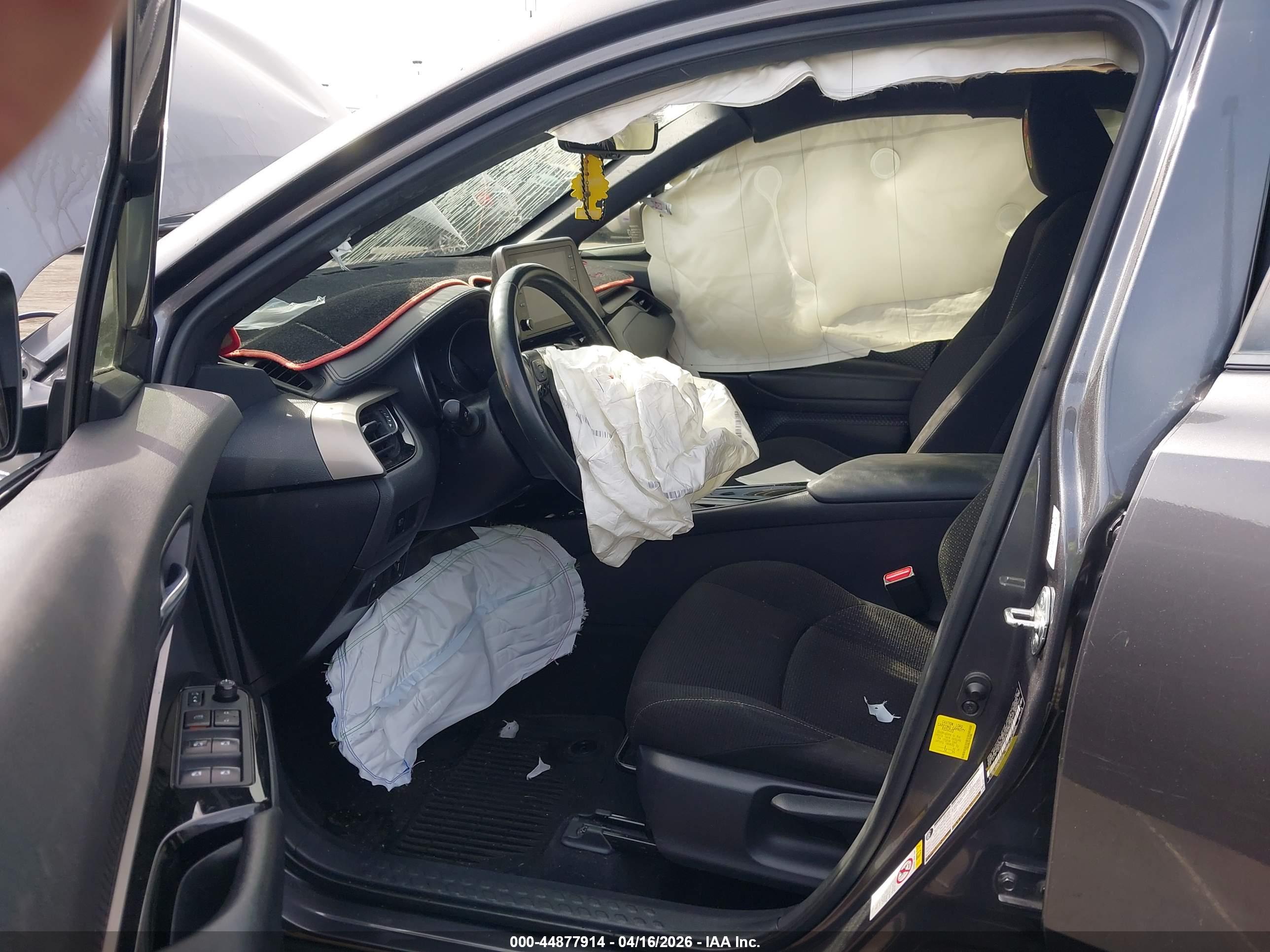TOYOTA C-HR image 5