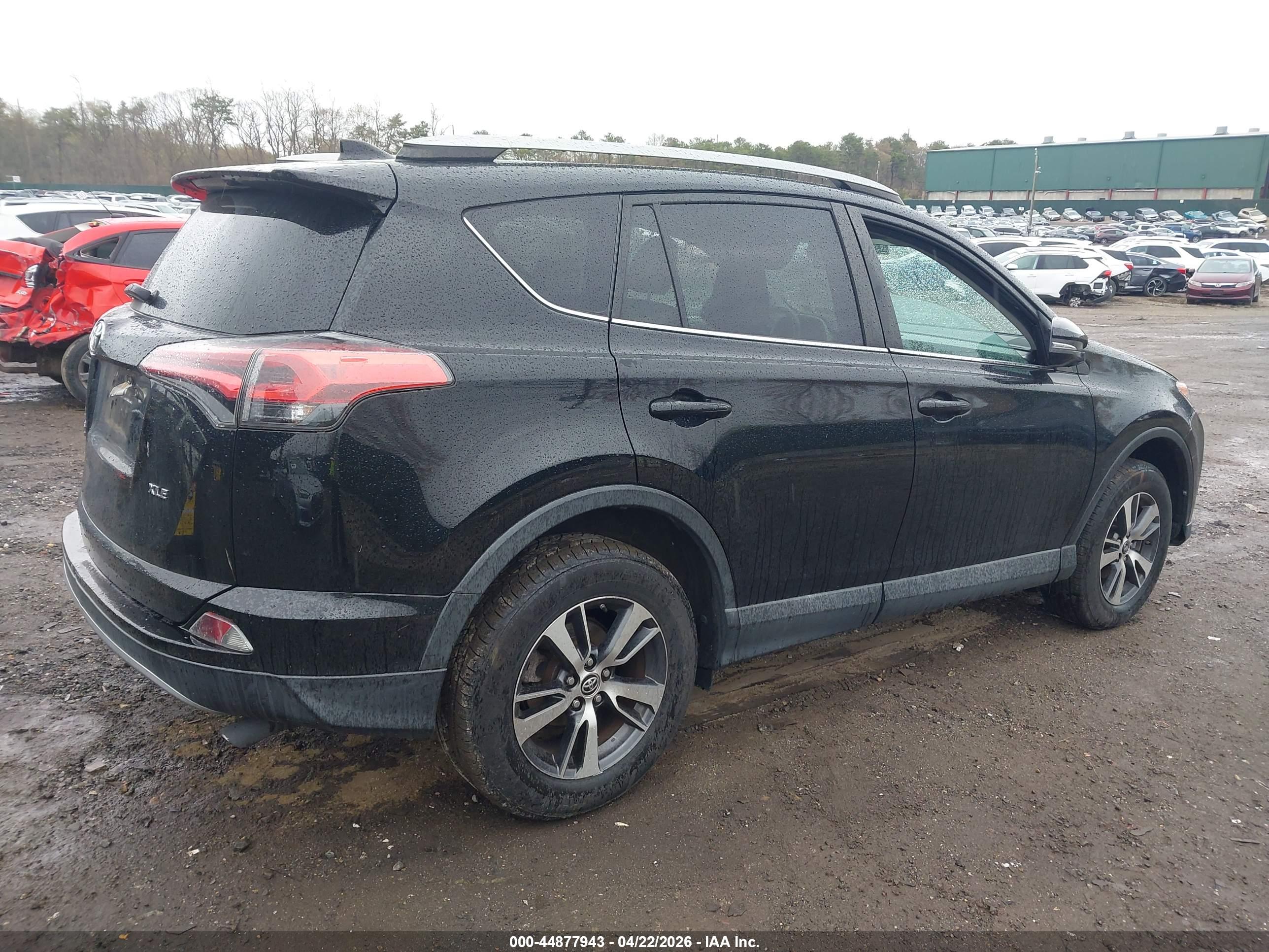 TOYOTA RAV4 image 4
