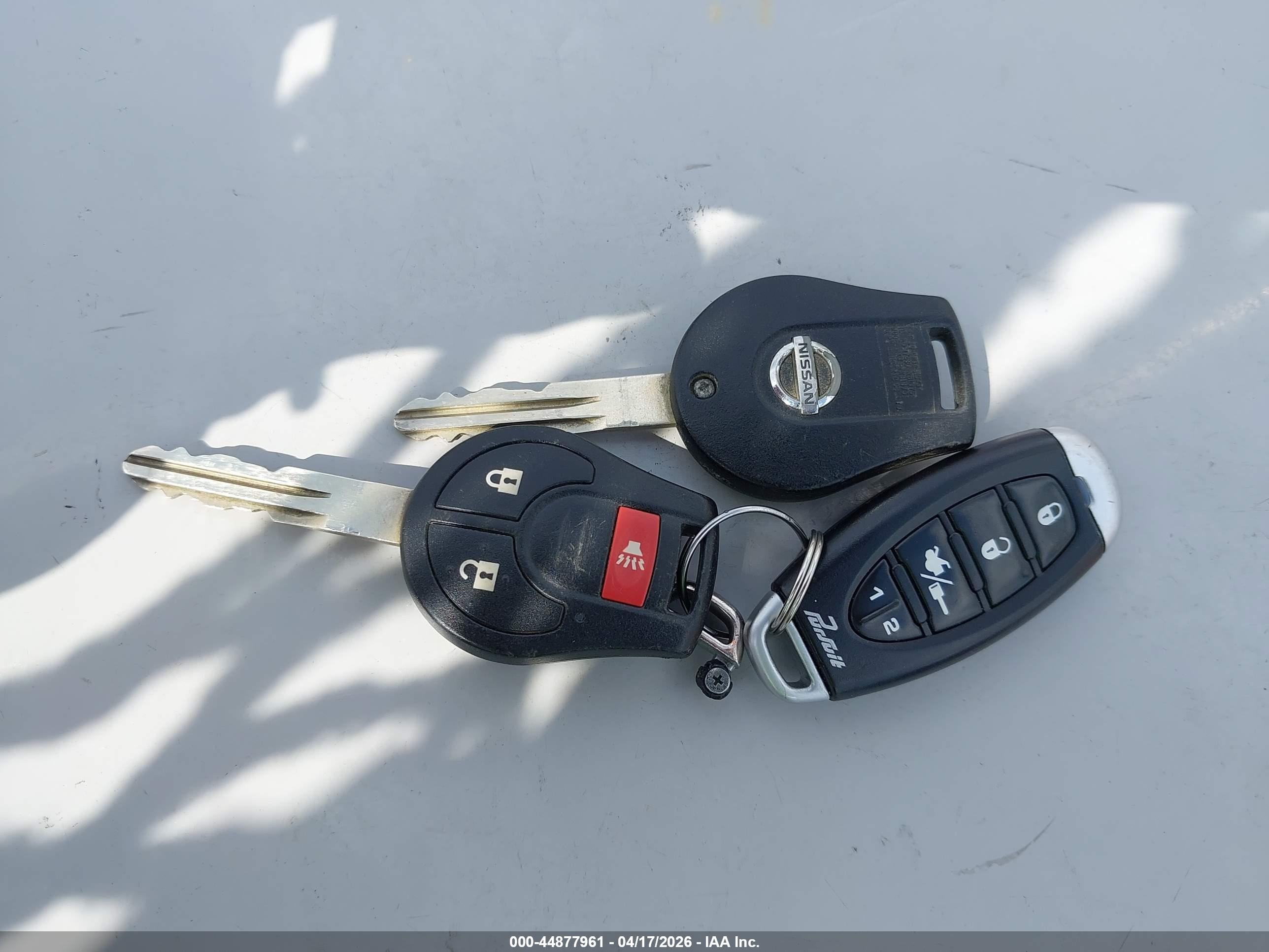 NISSAN ROGUE image 11
