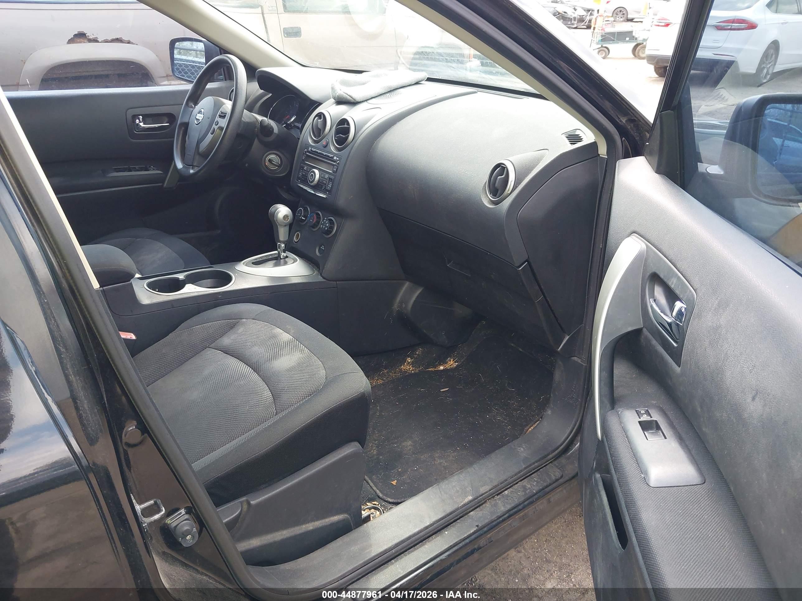 NISSAN ROGUE image 5