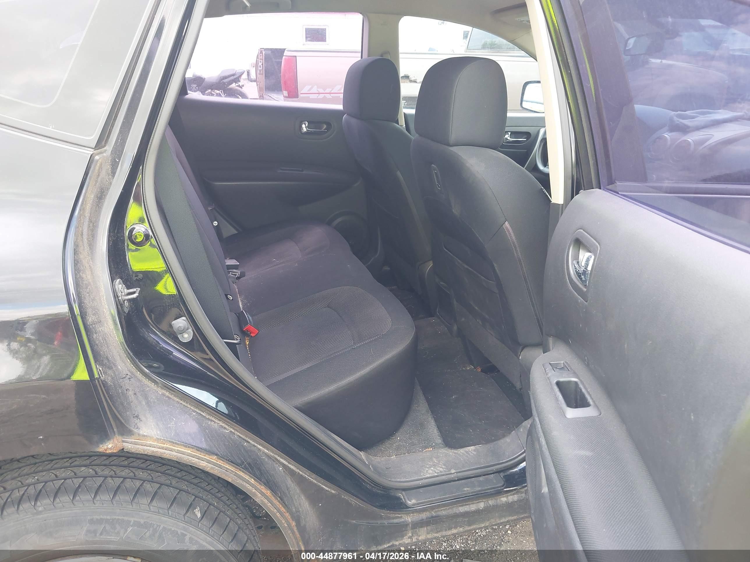 NISSAN ROGUE image 8