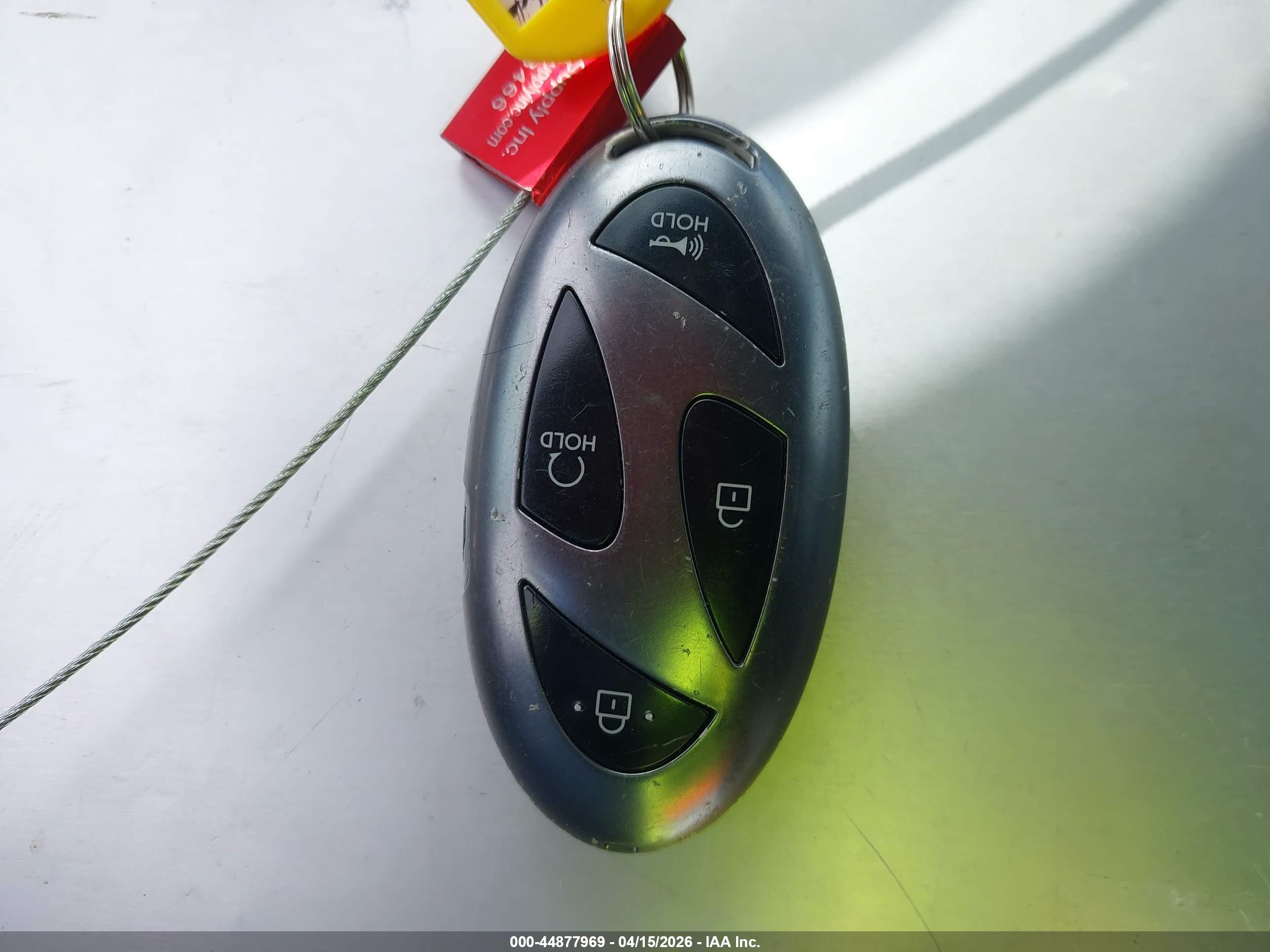 HYUNDAI TUCSON image 11