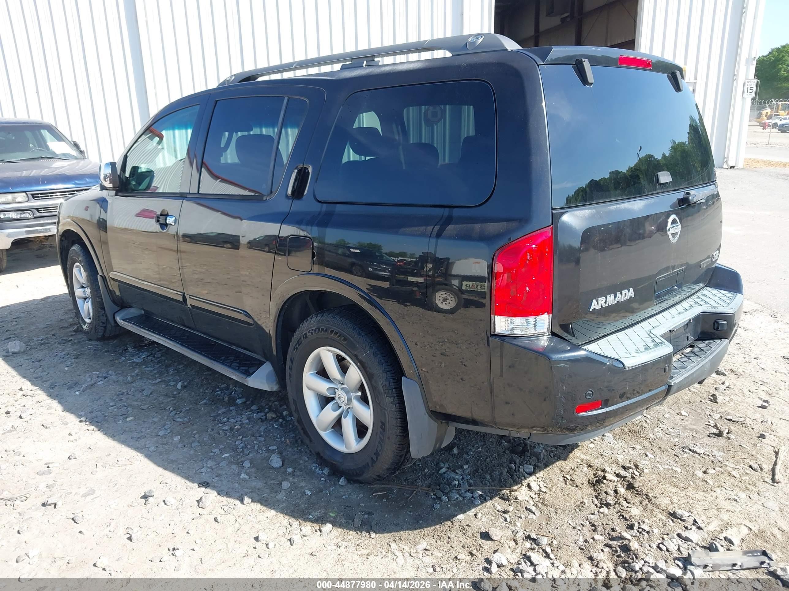 NISSAN ARMADA image 3