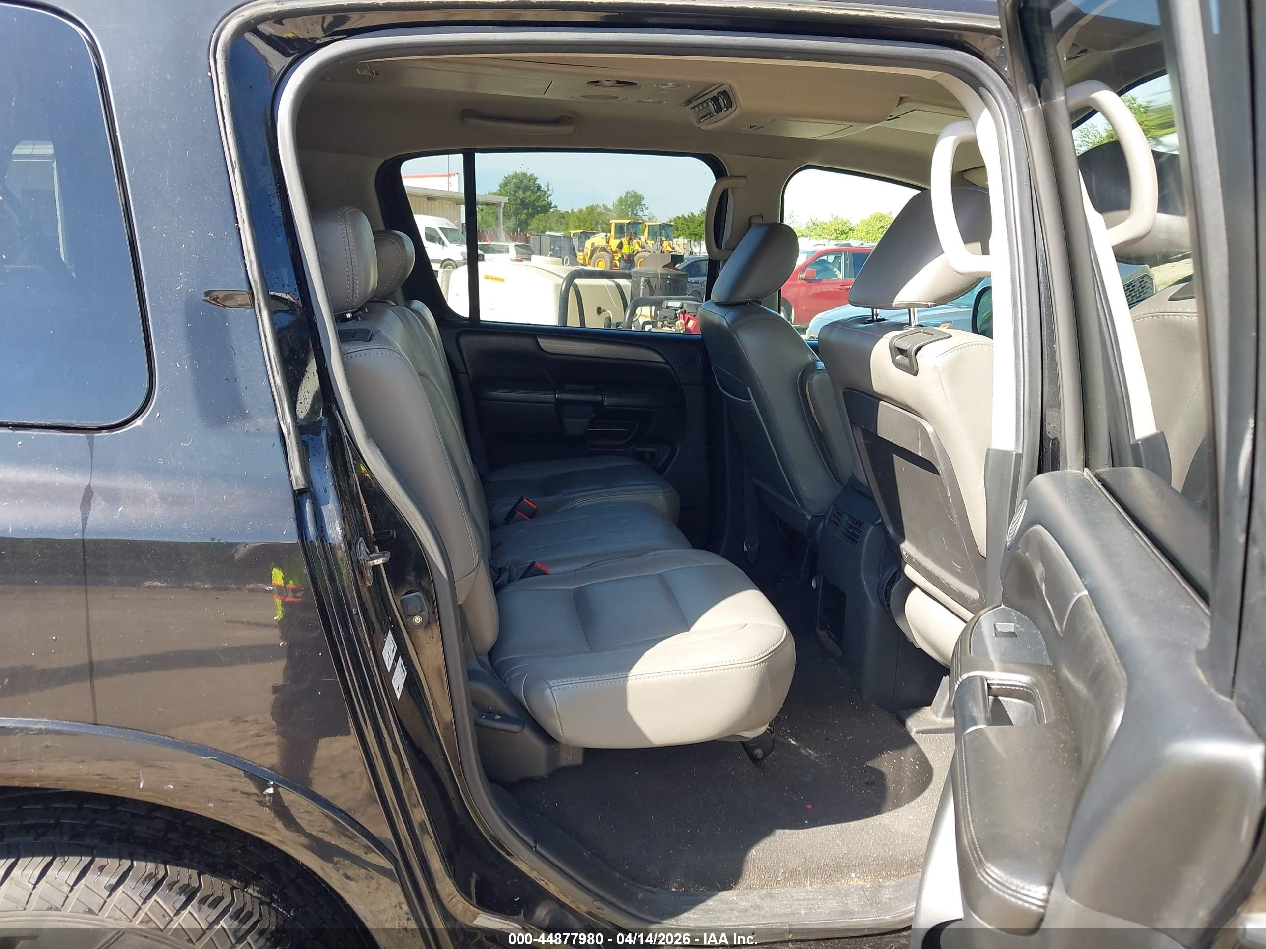 NISSAN ARMADA image 8
