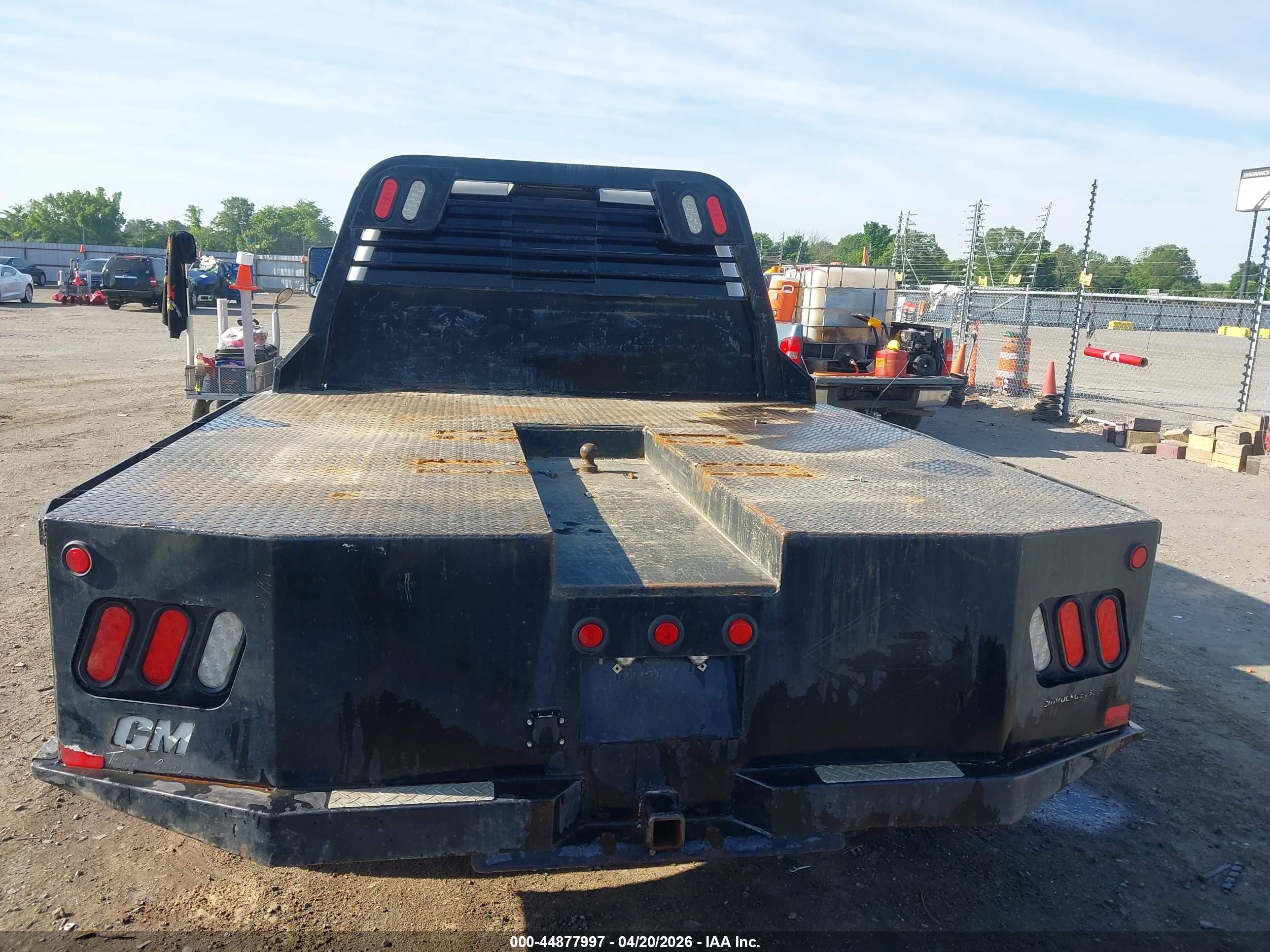 GMC SIERRA image 8