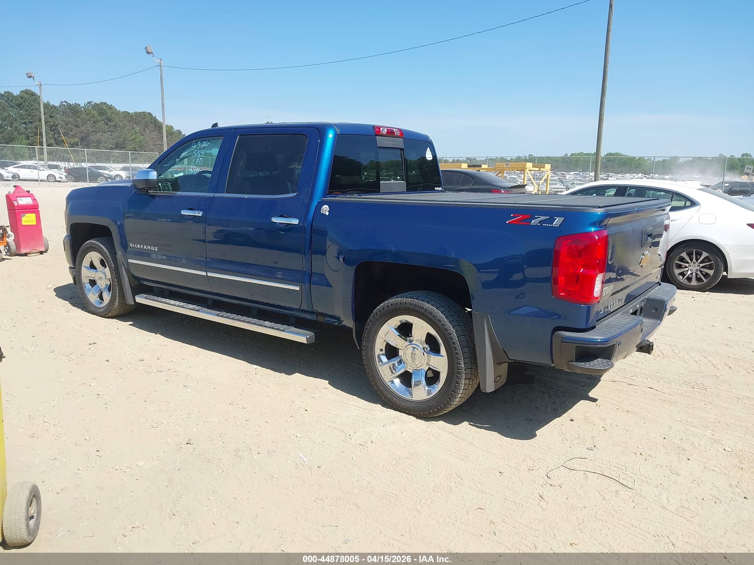 CHEVROLET SILVERADO image 3