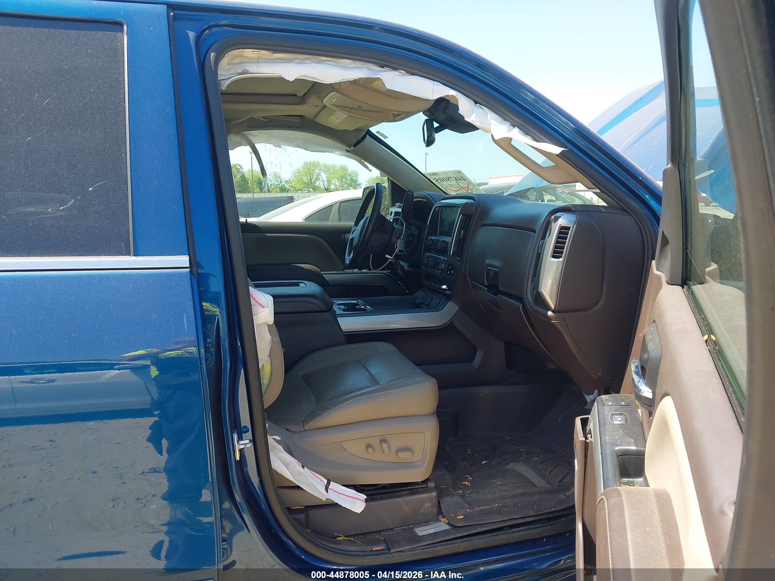 CHEVROLET SILVERADO image 5