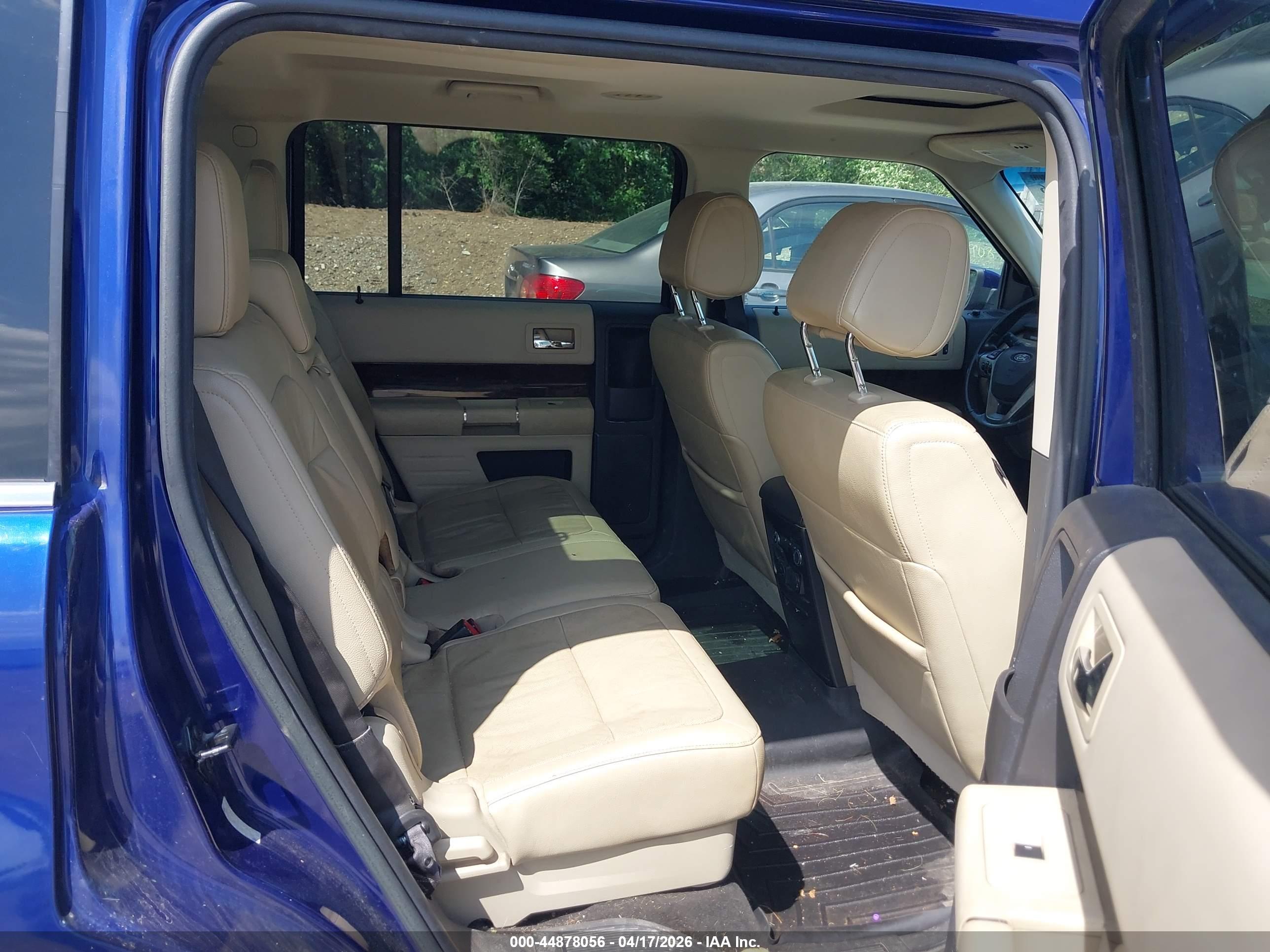 FORD FLEX image 8
