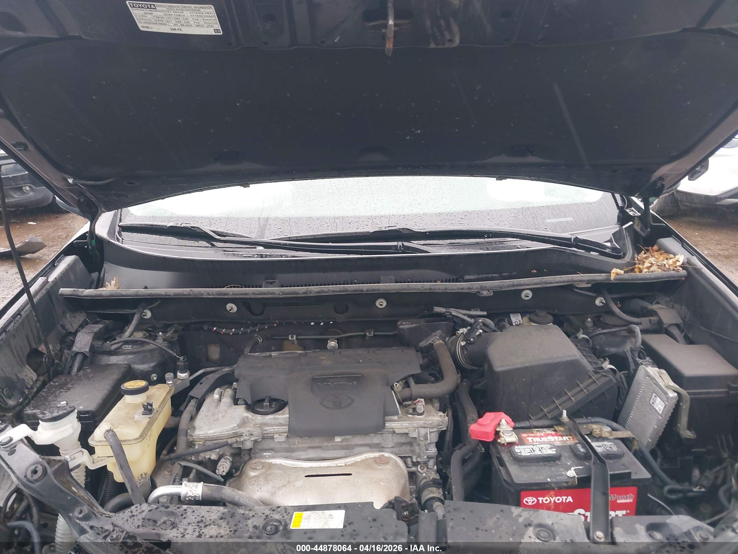 TOYOTA RAV4 image 10