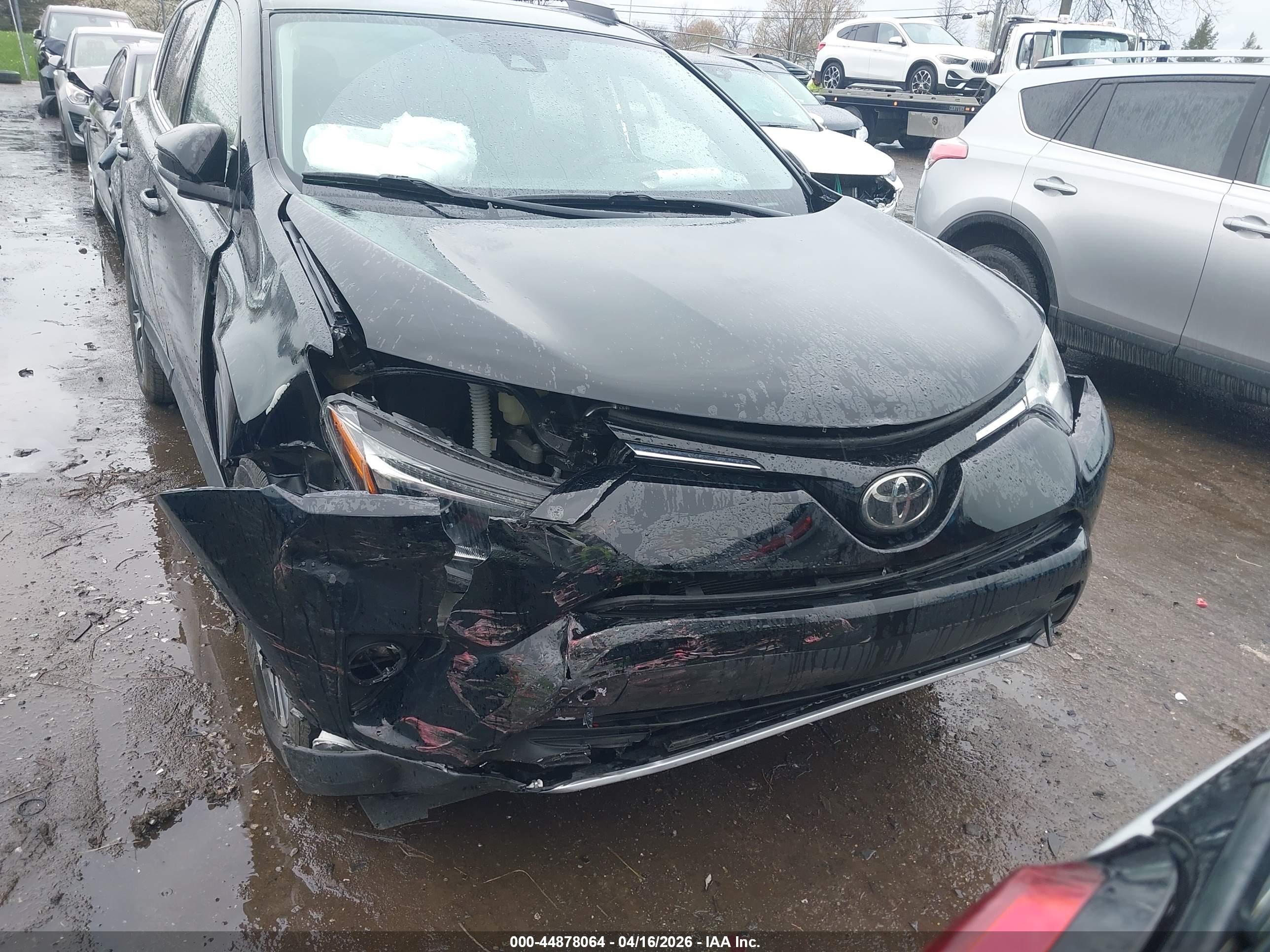 TOYOTA RAV4 image 6